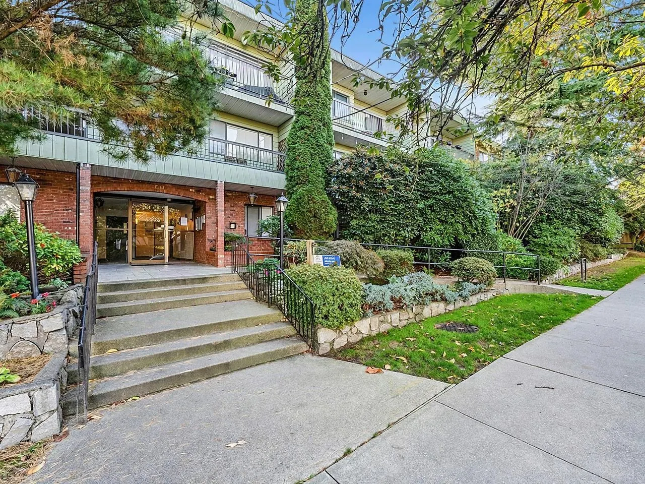 1844 W 7th Avenue #106
