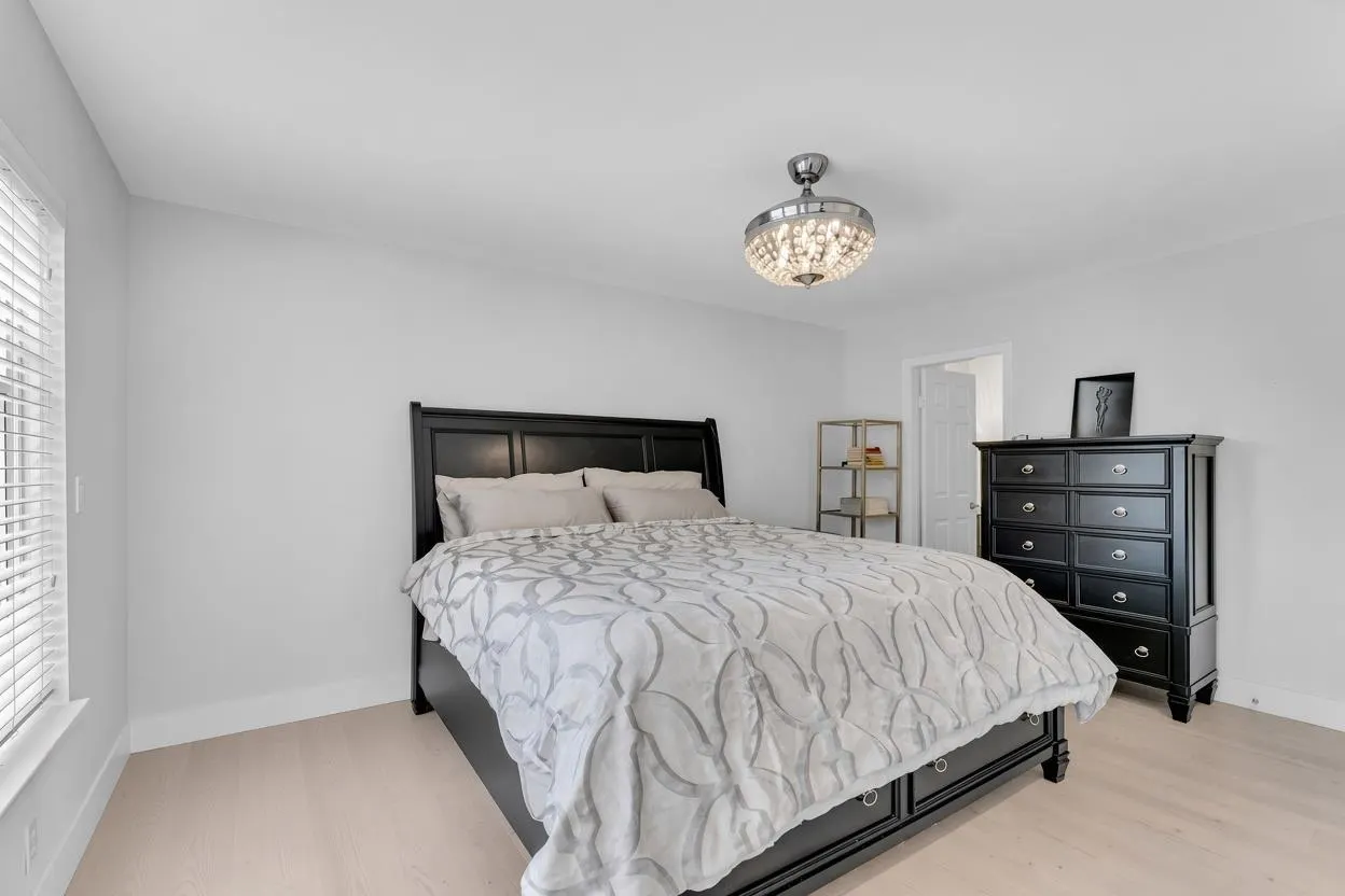 1140 Falcon Drive #10