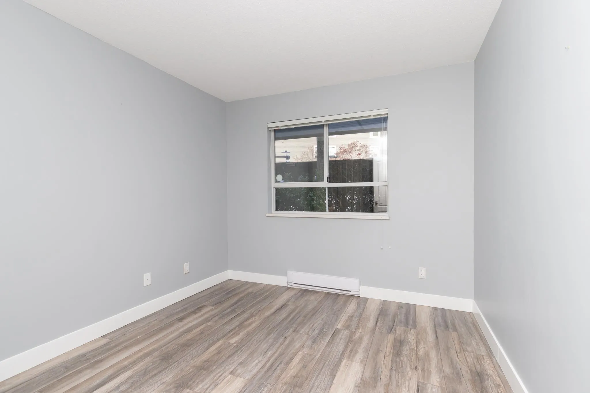 15150 108 Avenue #103