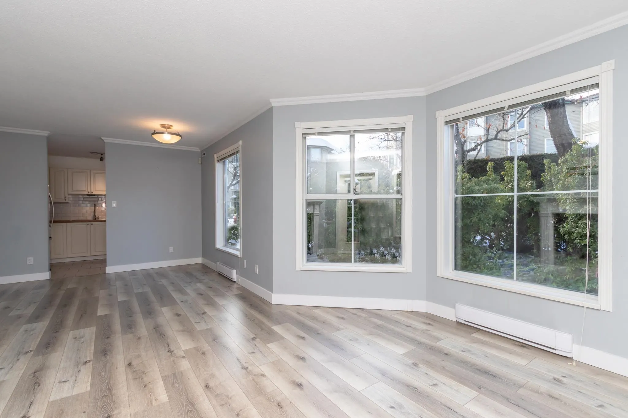 15150 108 Avenue #103