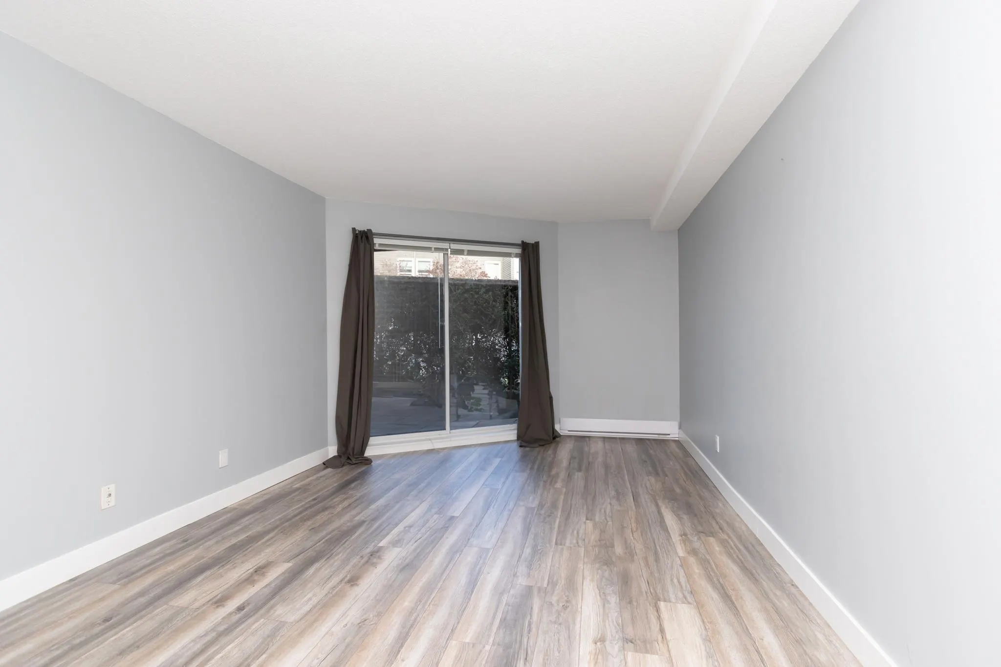 15150 108 Avenue #103