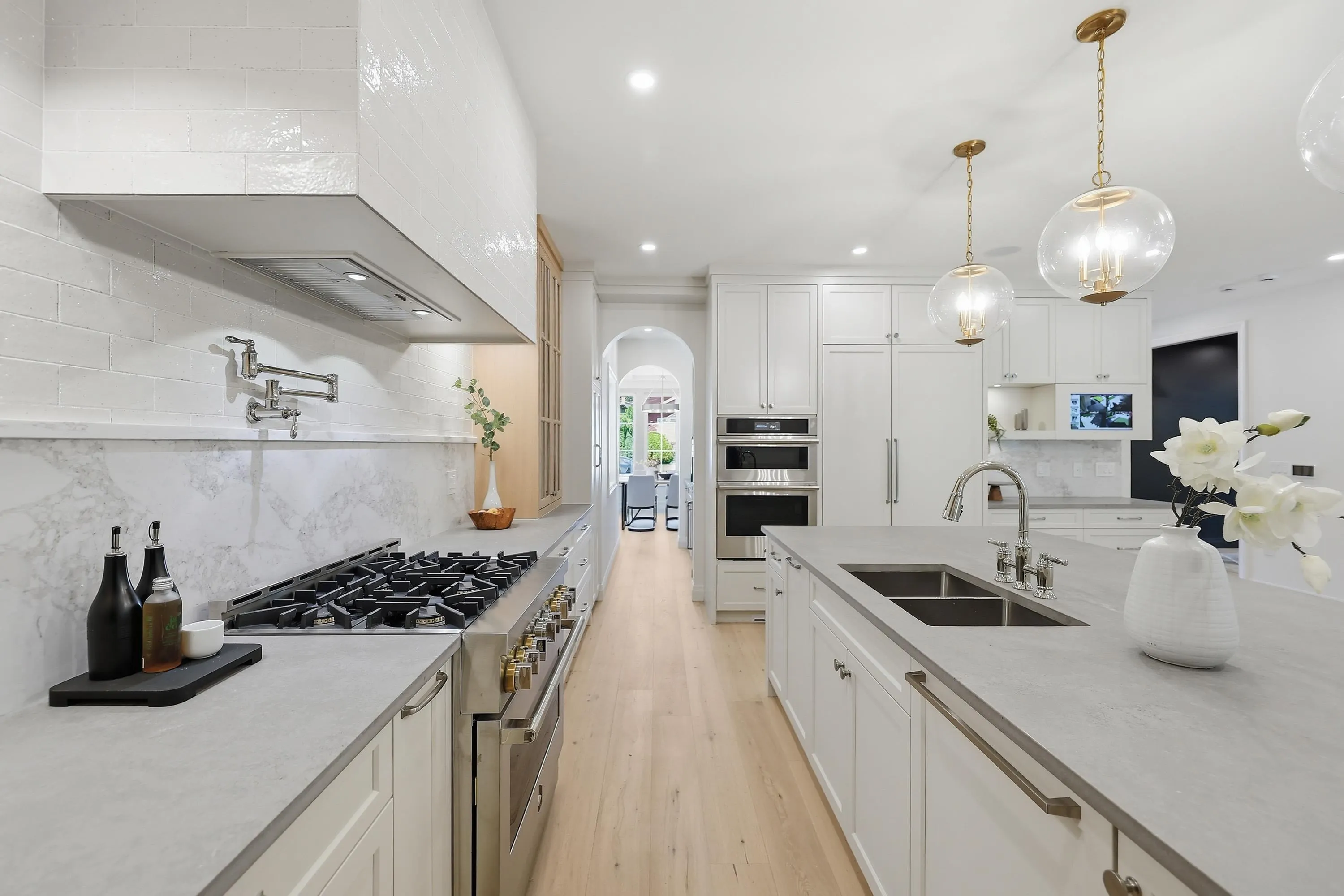 1249 Frederick Road