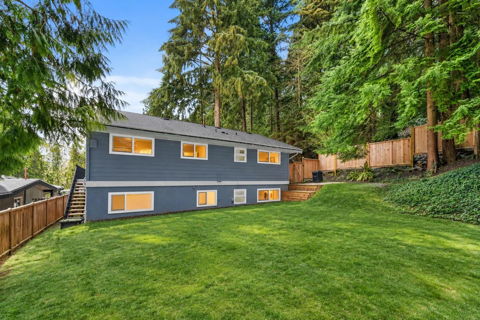 4593 Cliffmont Road