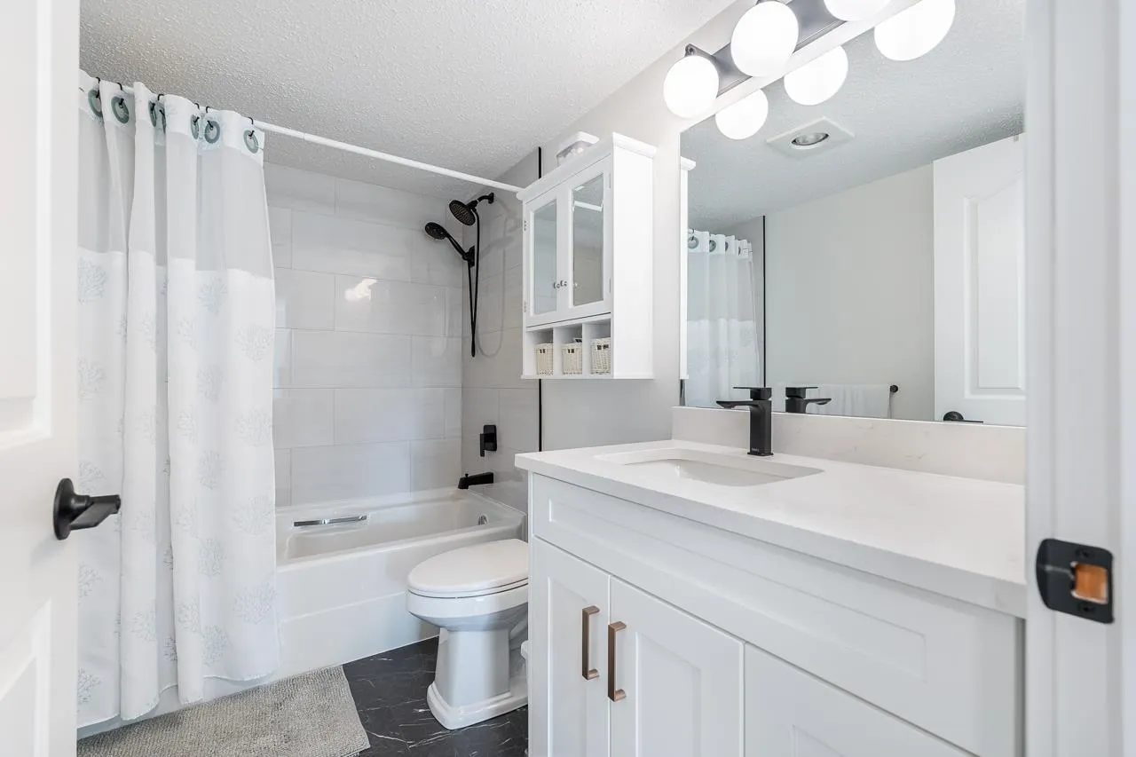 3150 Gladwin Road #201