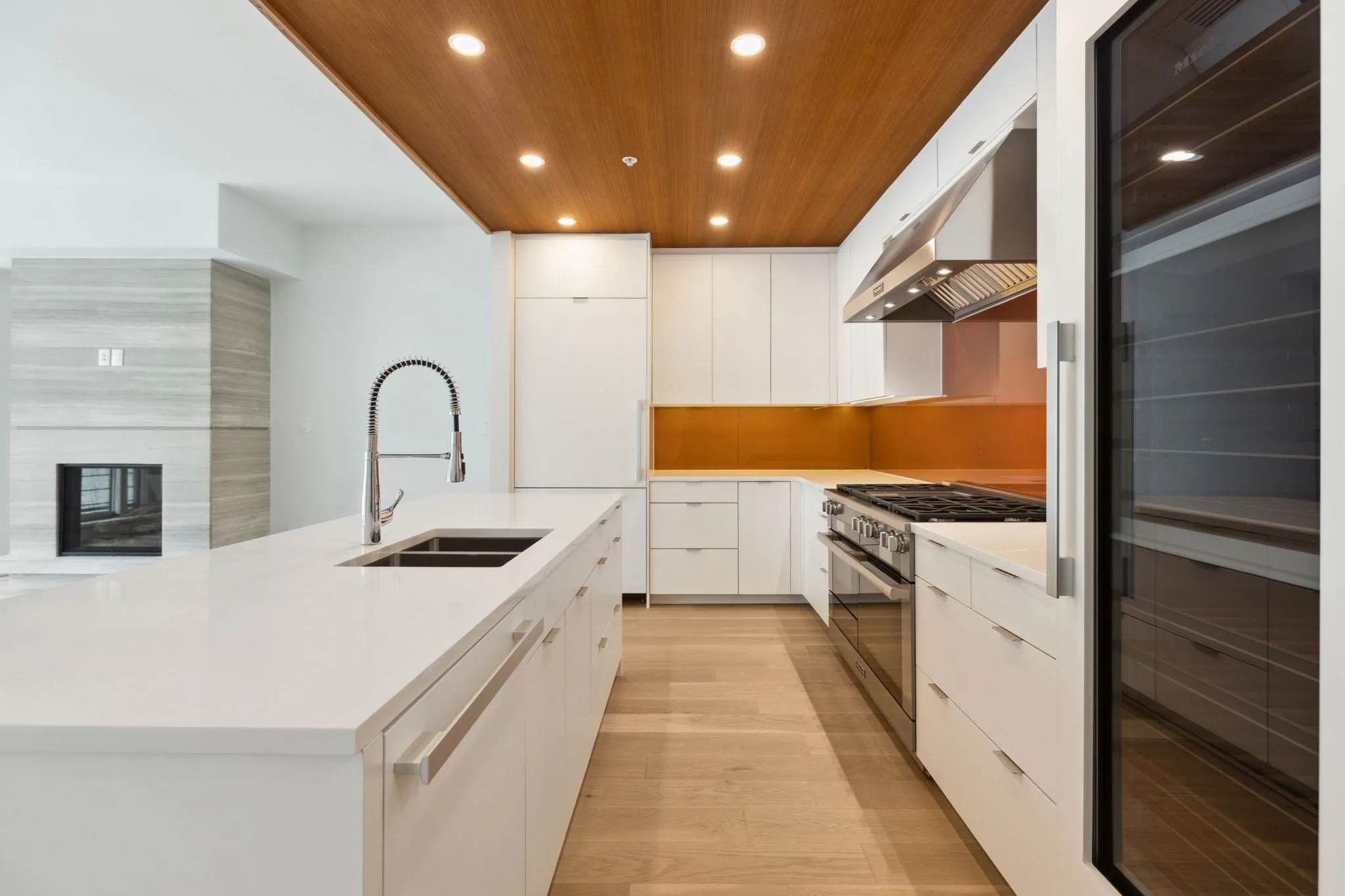 6707 Nelson Avenue #303
