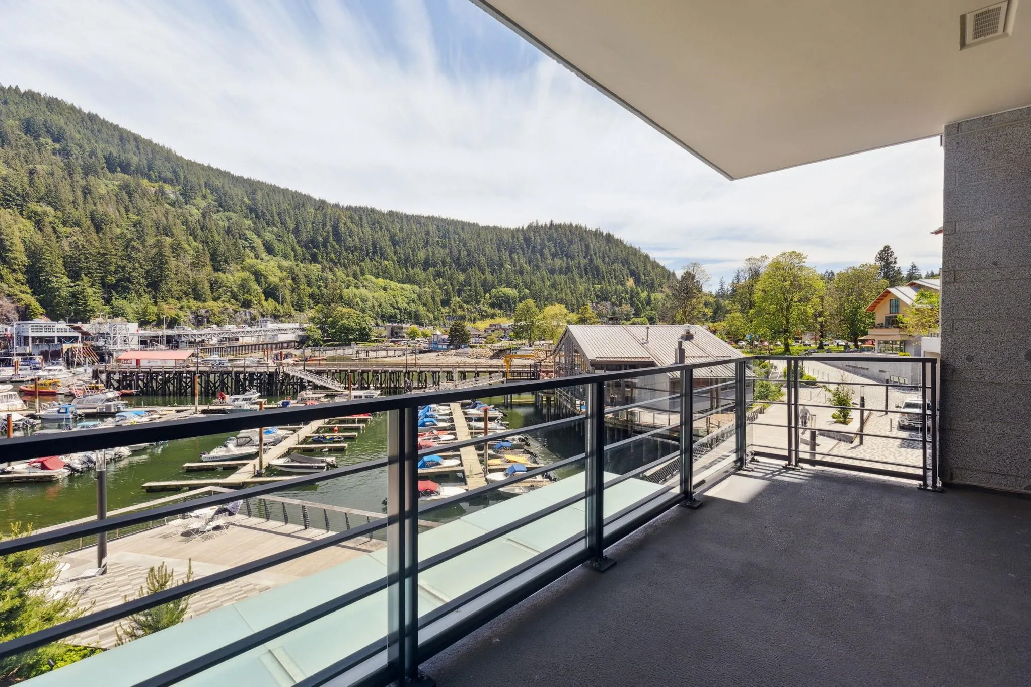 6707 Nelson Avenue #303