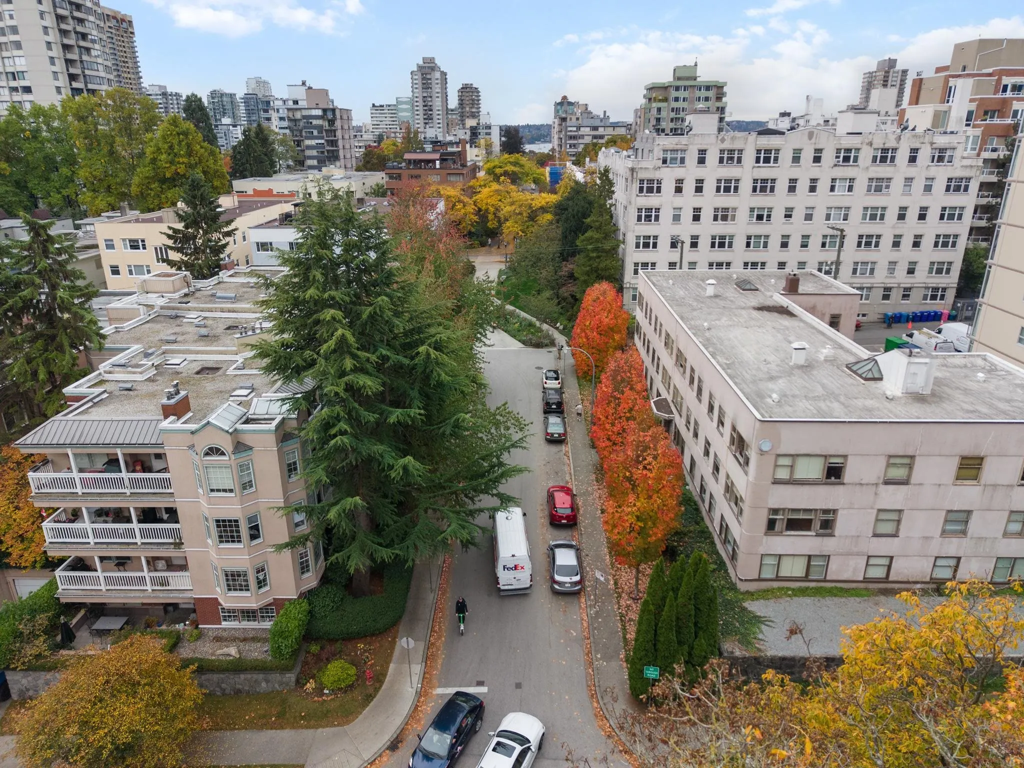 828 Gilford Street #102