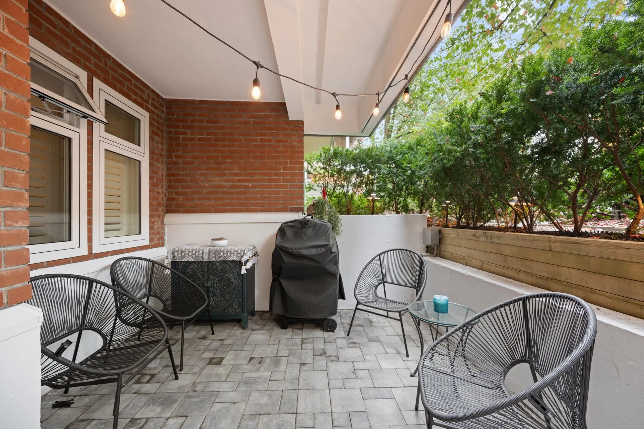 828 Gilford Street #102