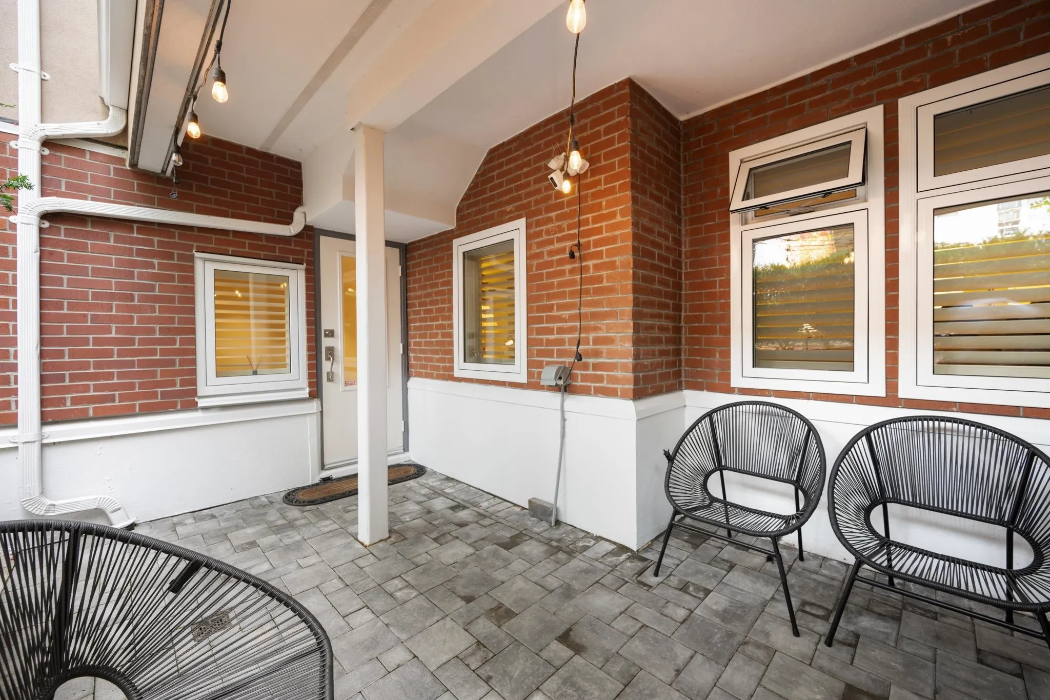 828 Gilford Street #102