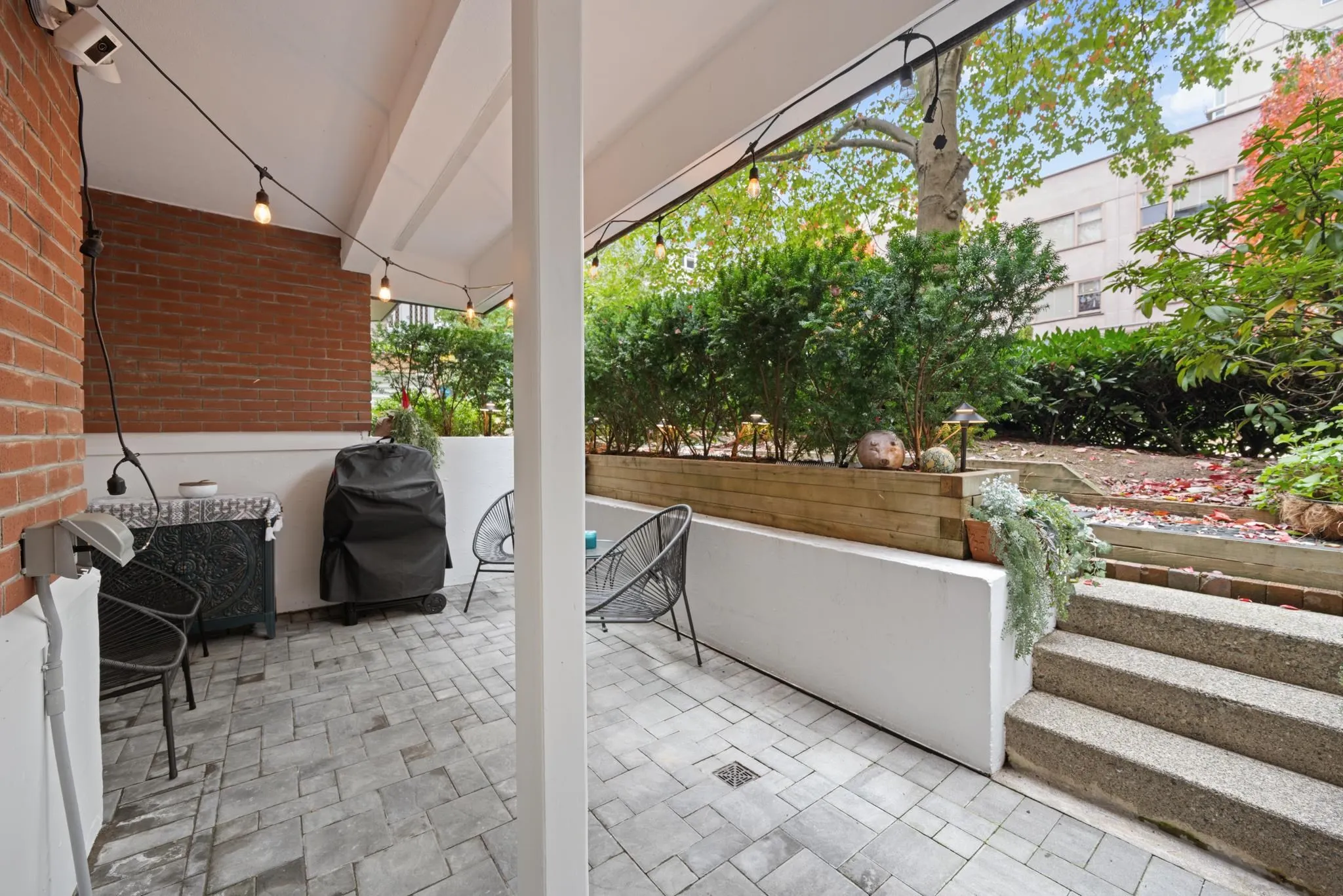 828 Gilford Street #102