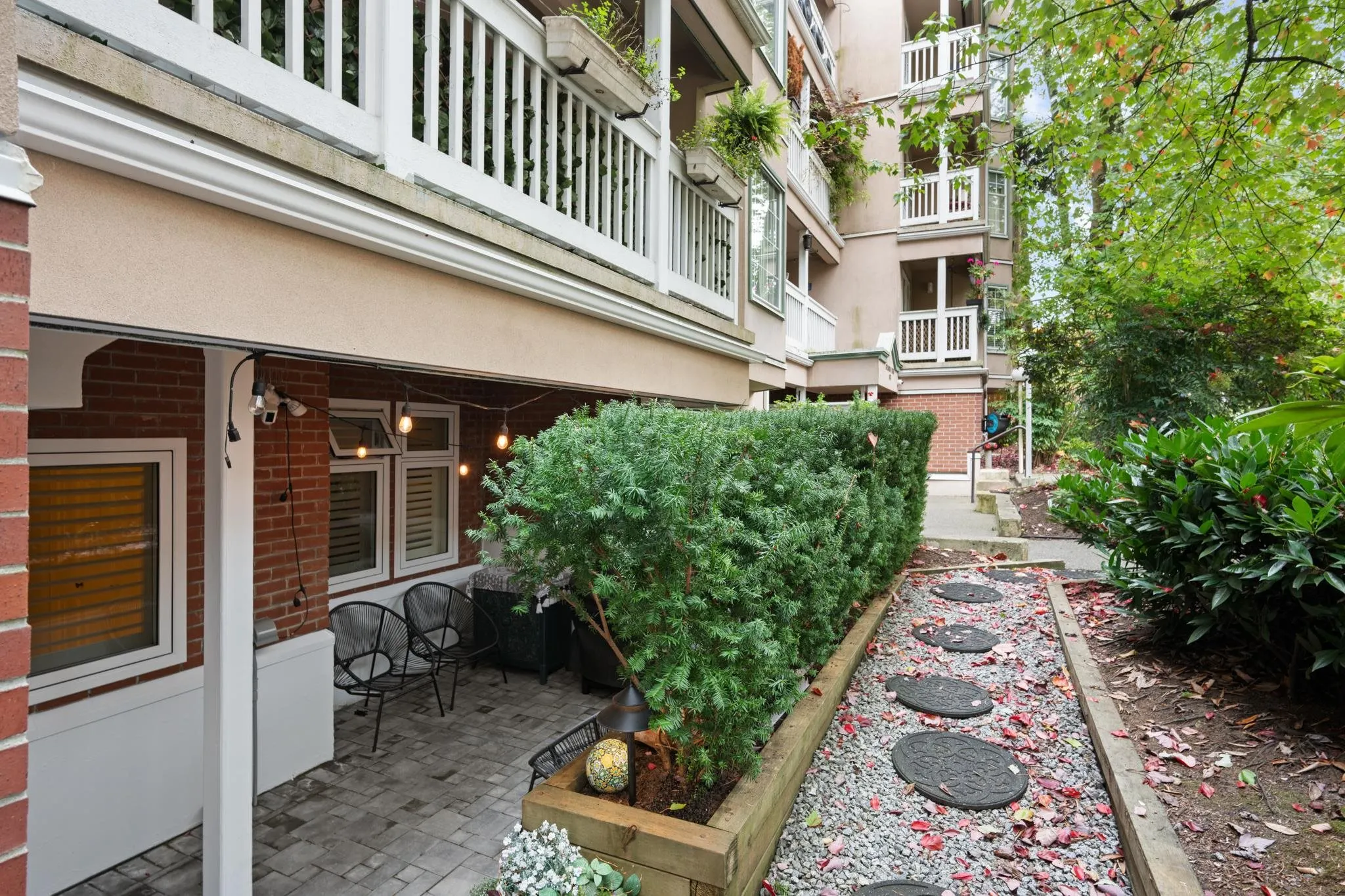 828 Gilford Street #102