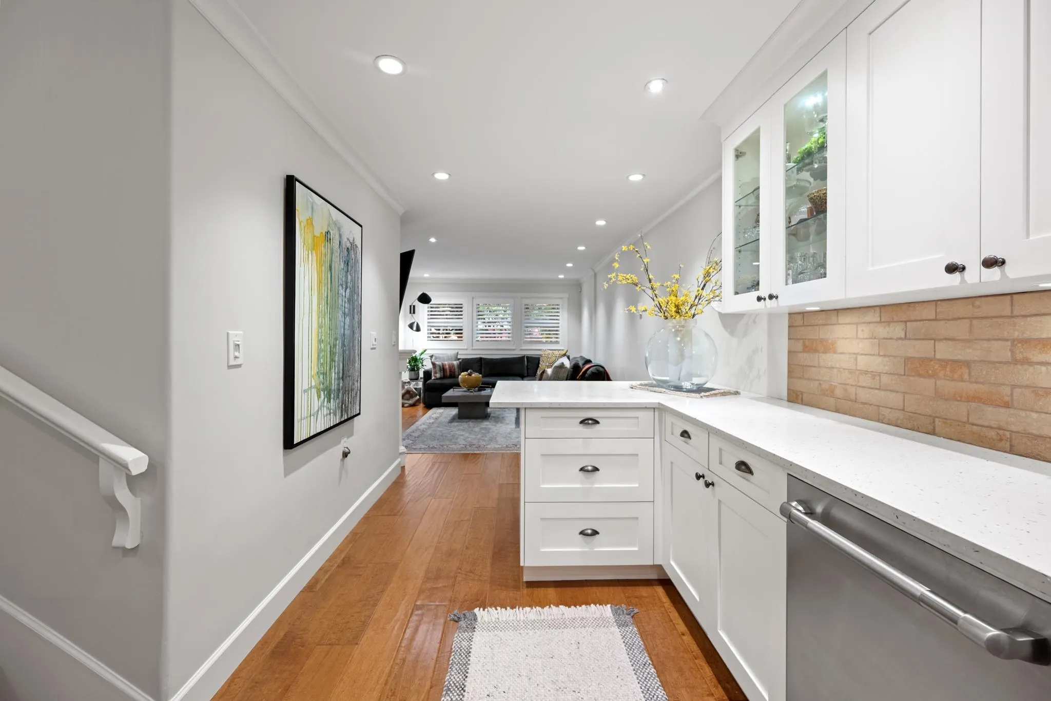 828 Gilford Street #102