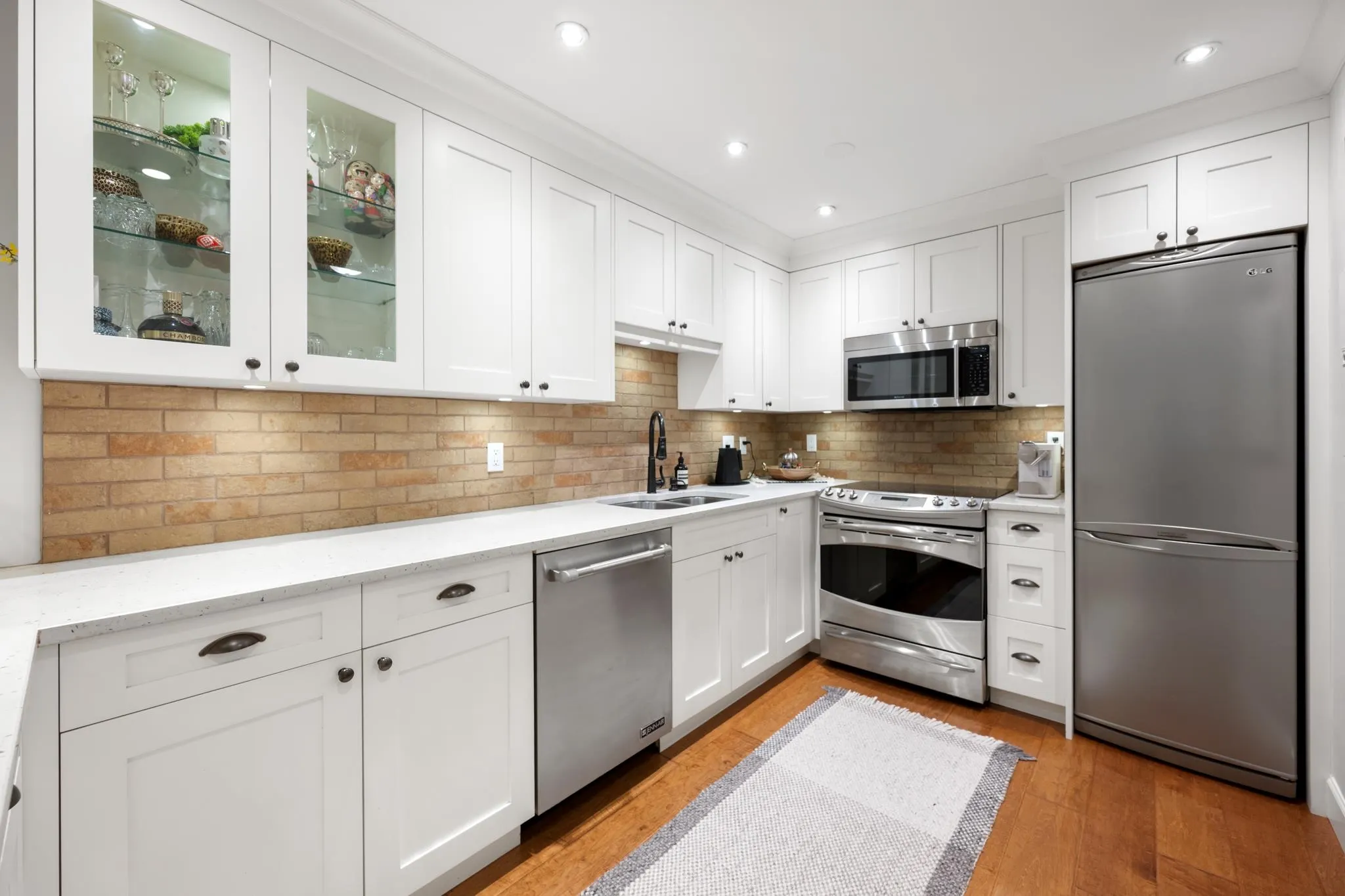 828 Gilford Street #102