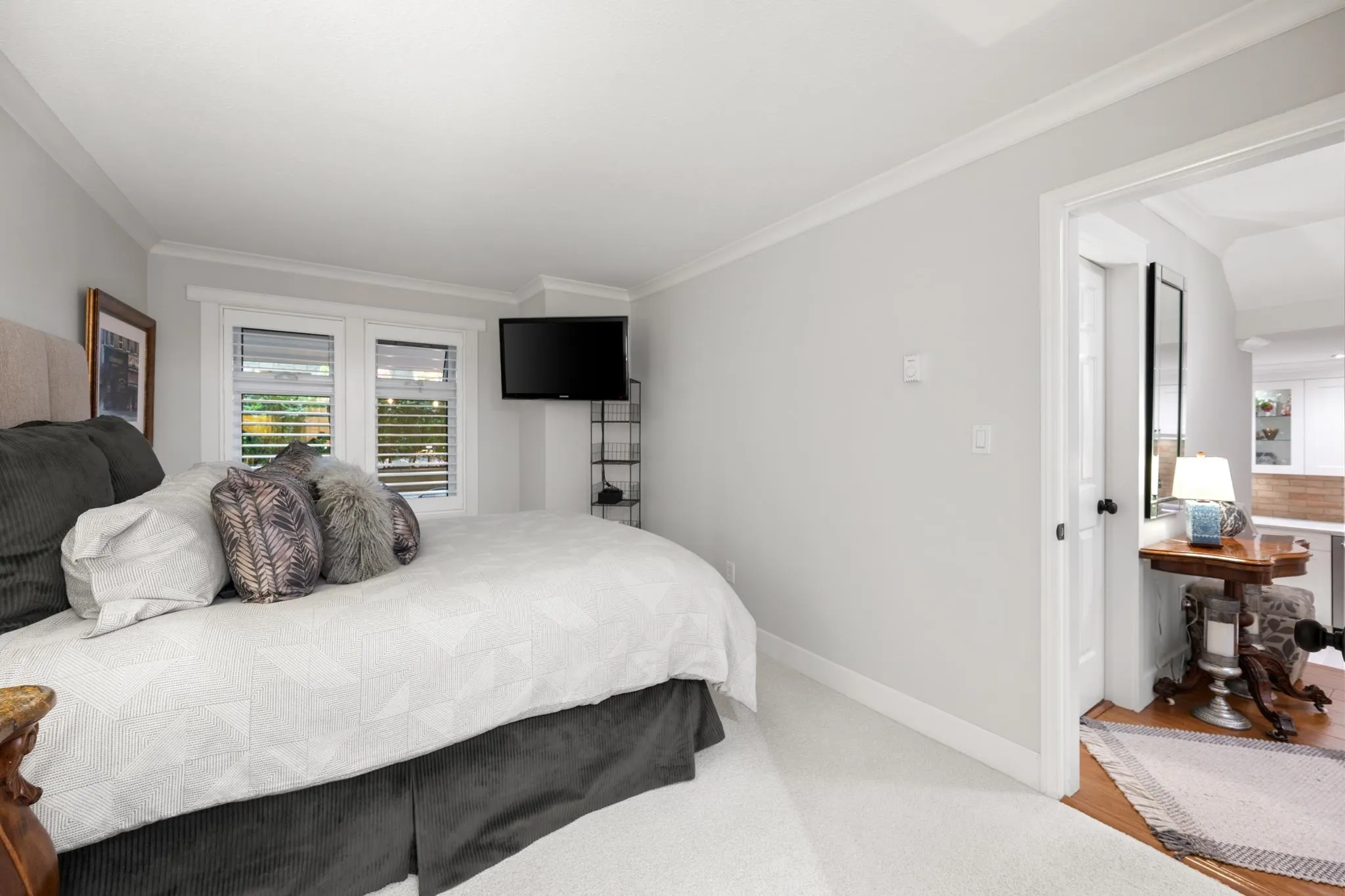 828 Gilford Street #102
