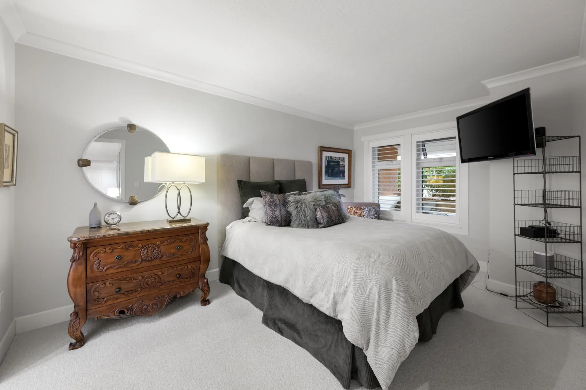 828 Gilford Street #102