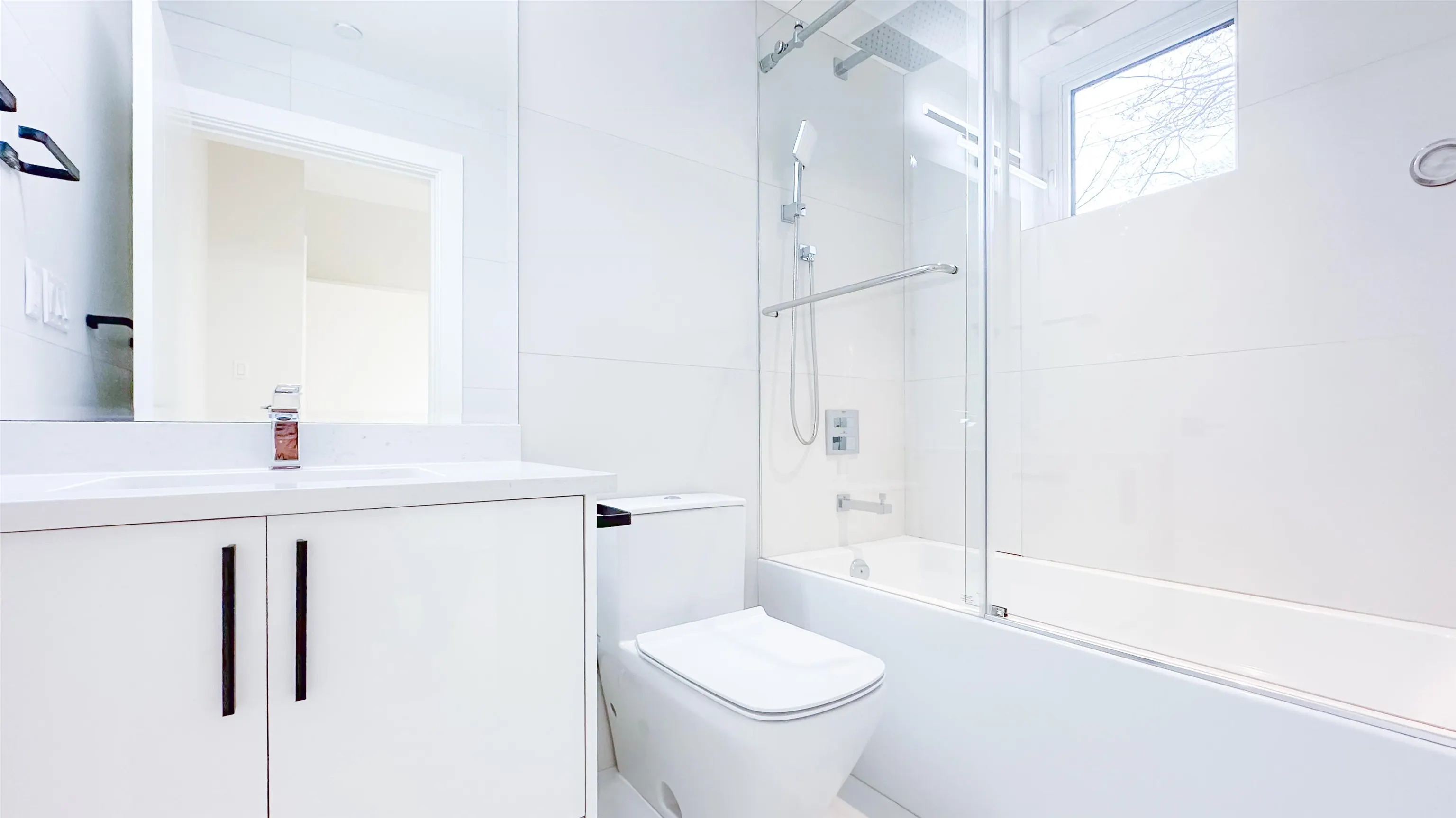 2373 W 7th Avenue