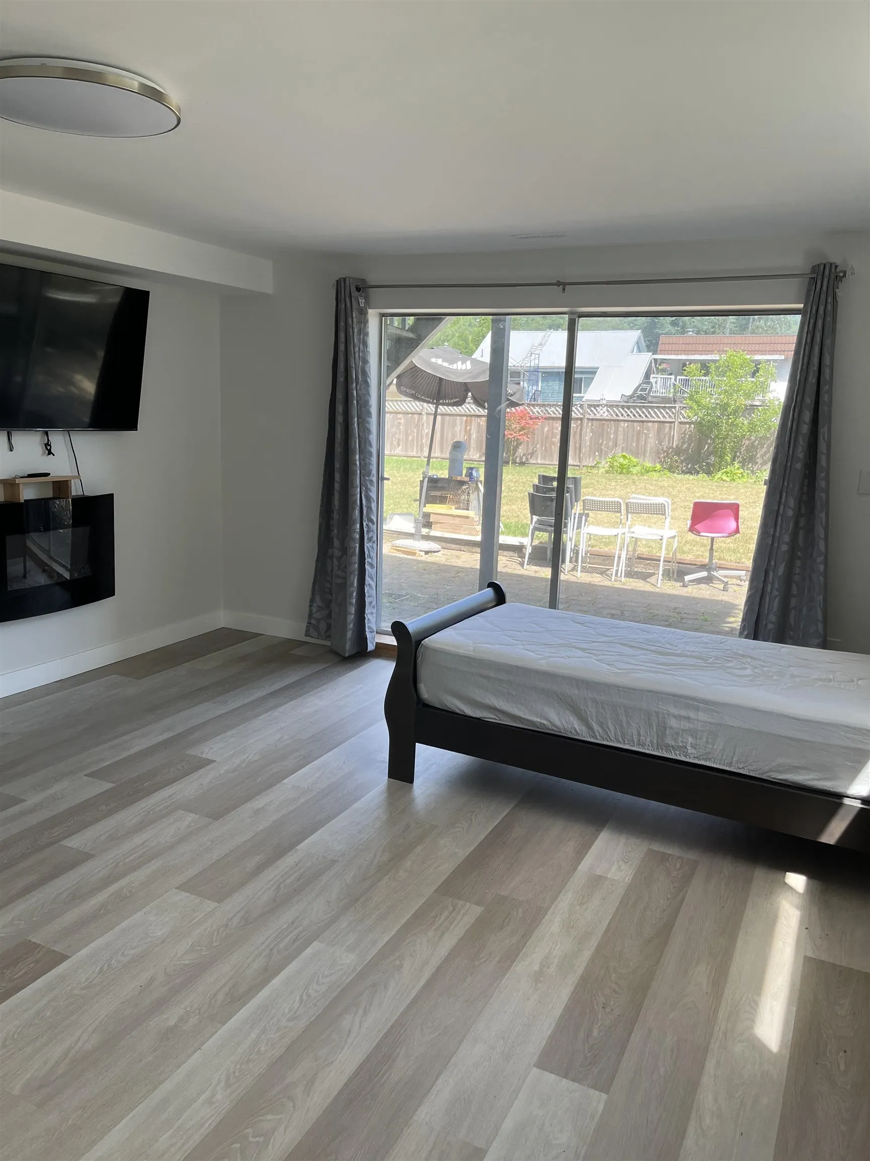 720 E 21st Street #Main Floor