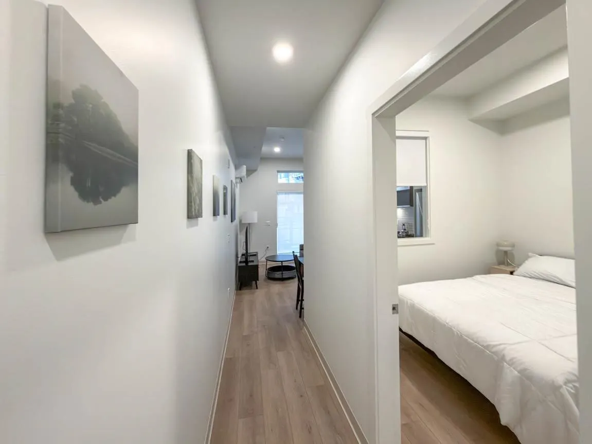 1529 Oxford #101