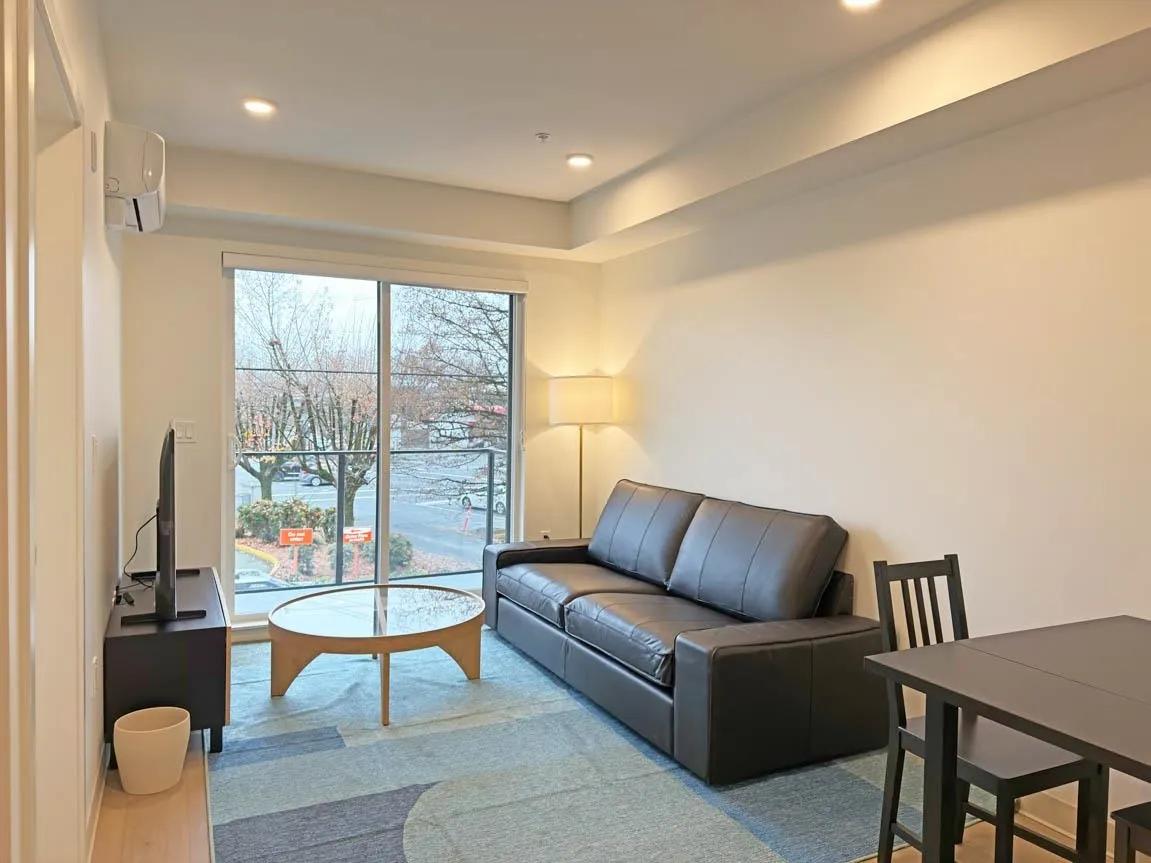 1529 Oxford #217