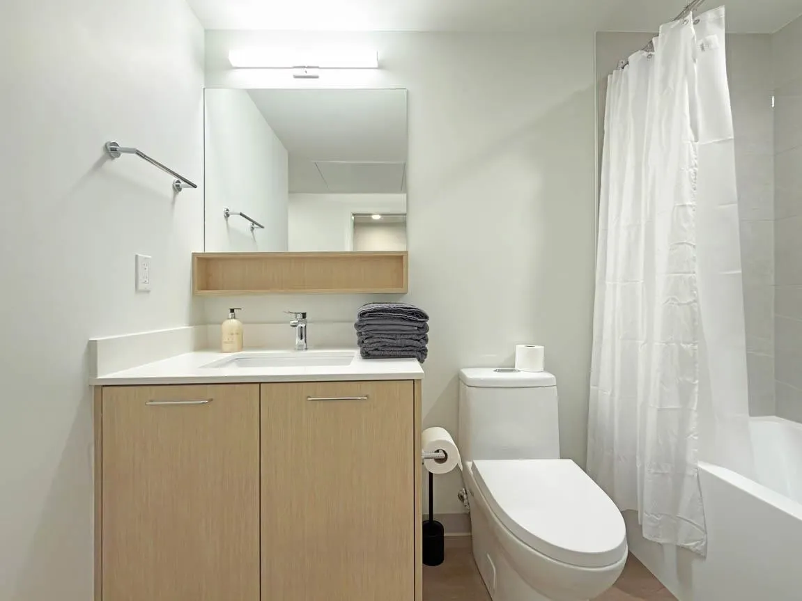1529 Oxford #217