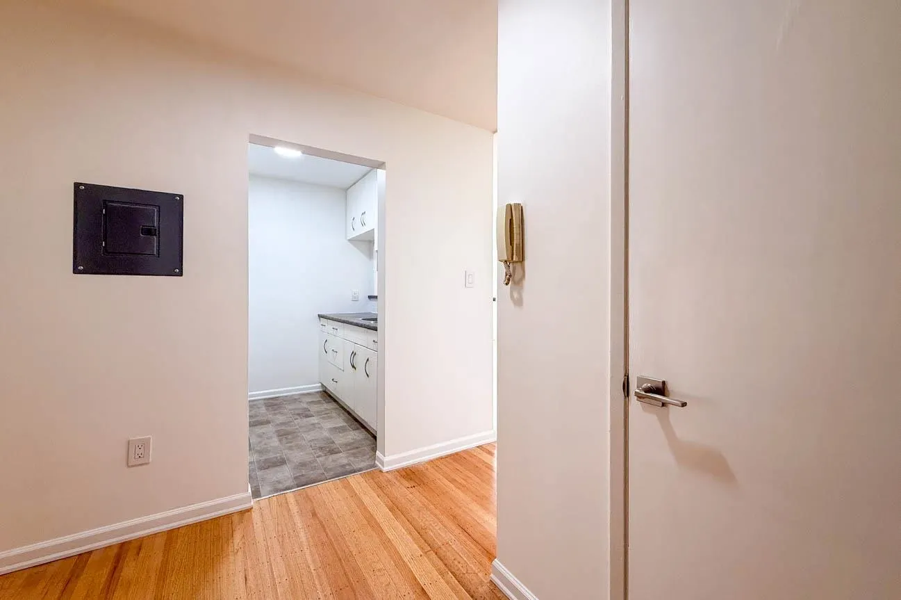 461 W 16 Street #107