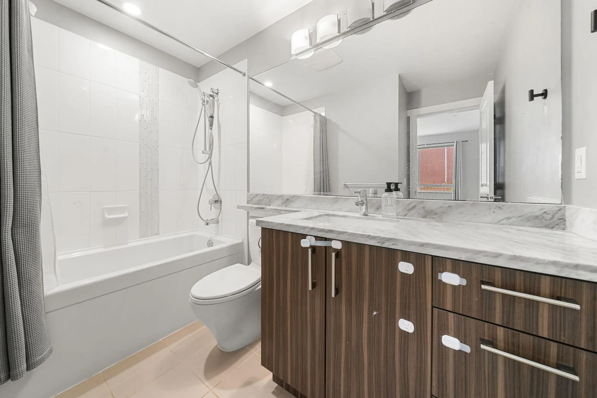 119 W 22nd Street #417