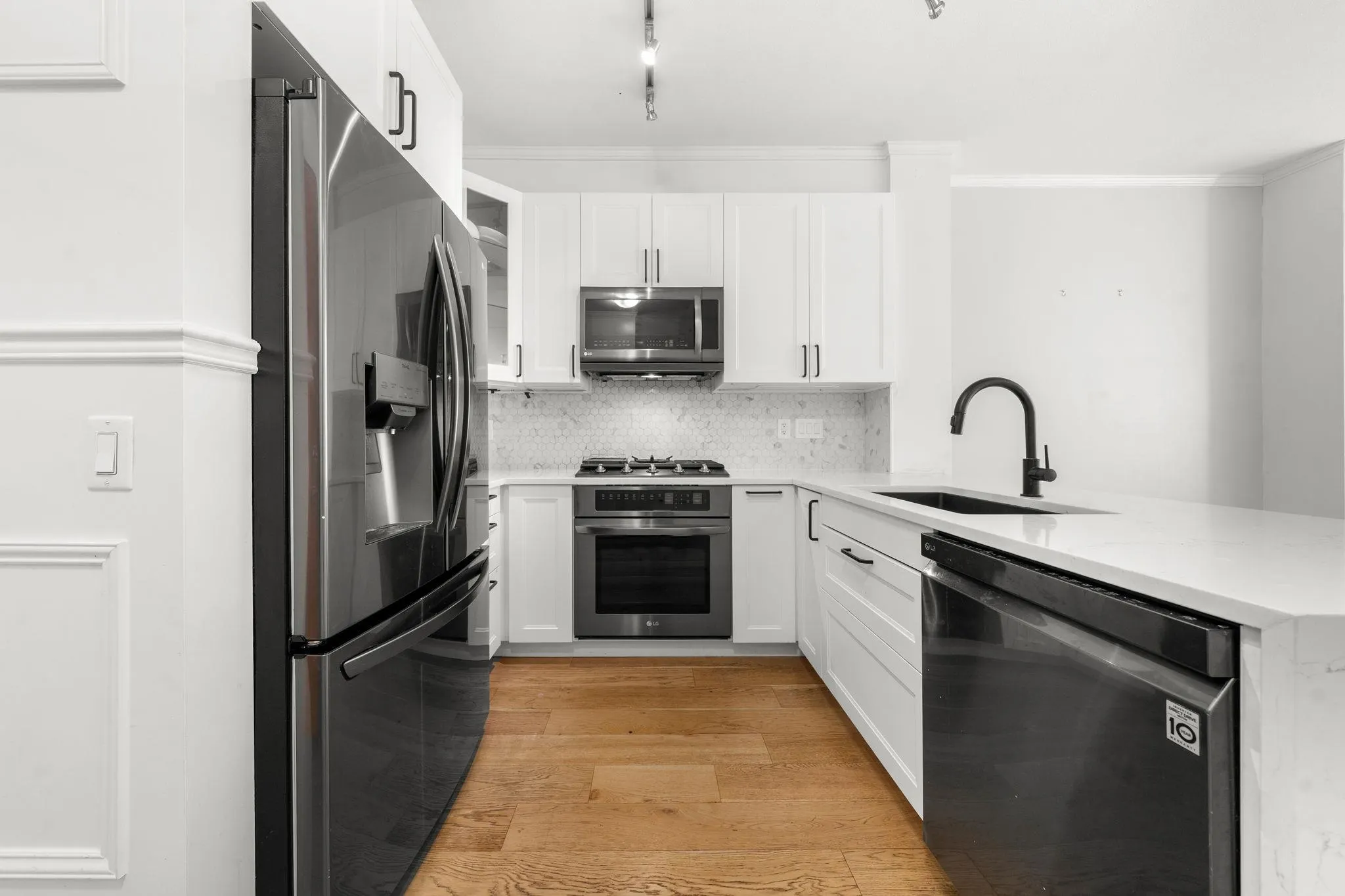 119 W 22nd Street #417