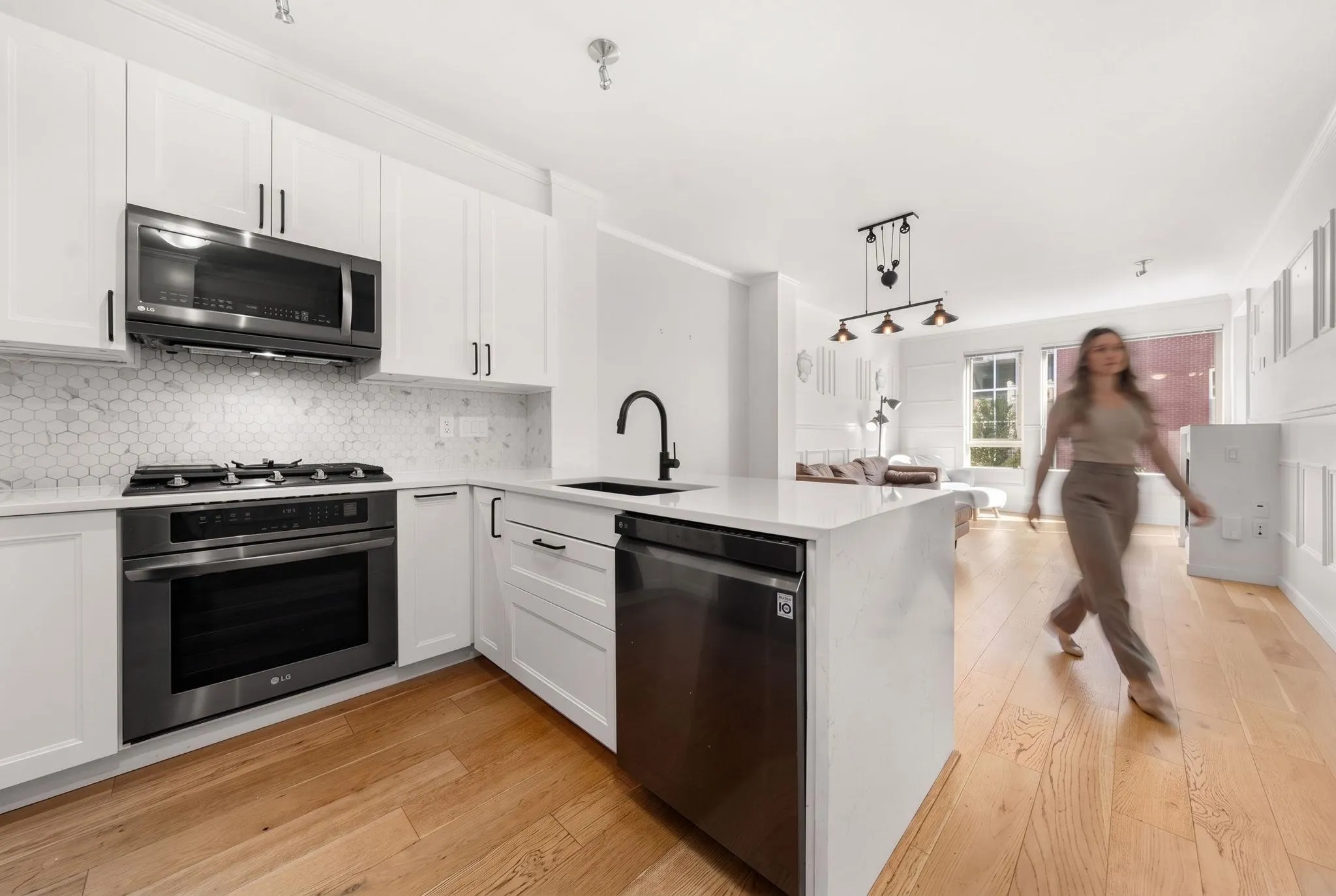 119 W 22nd Street #417