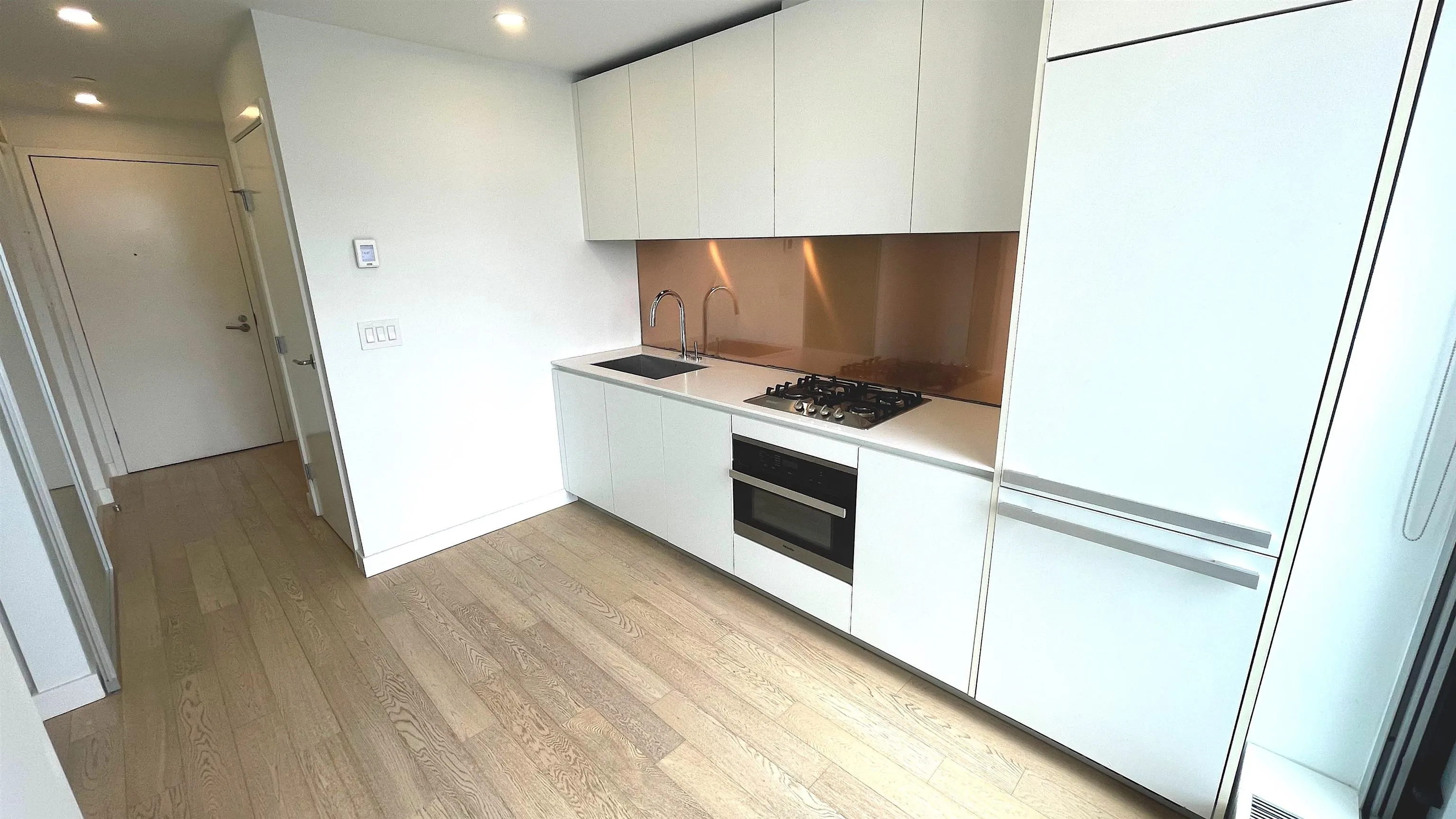 1480 Howe Street #2611