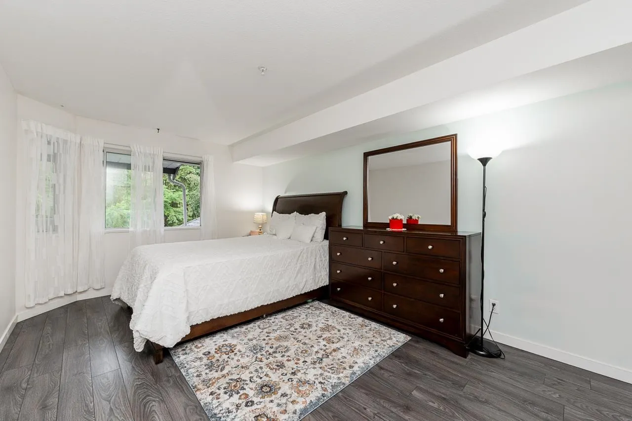 1215 Pacific Street #207