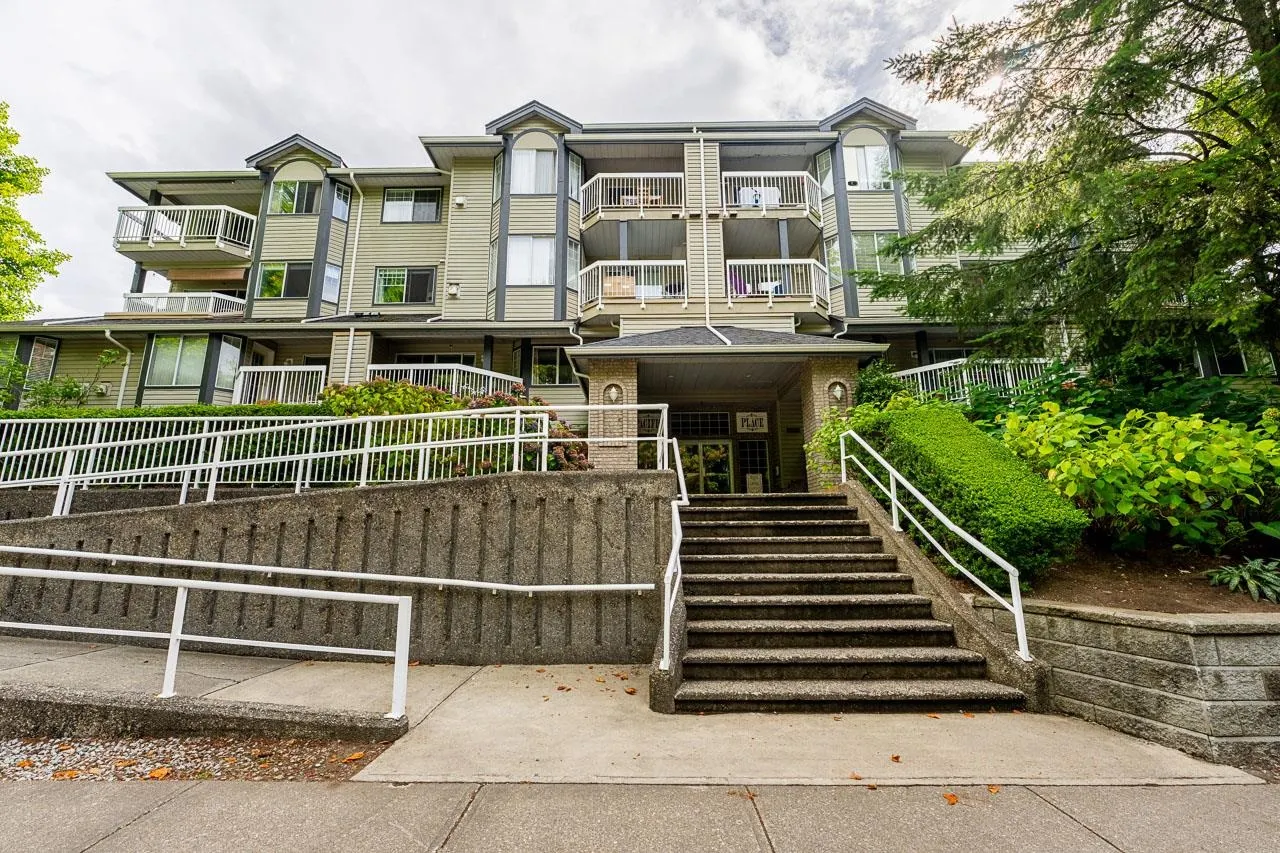 1215 Pacific Street #207