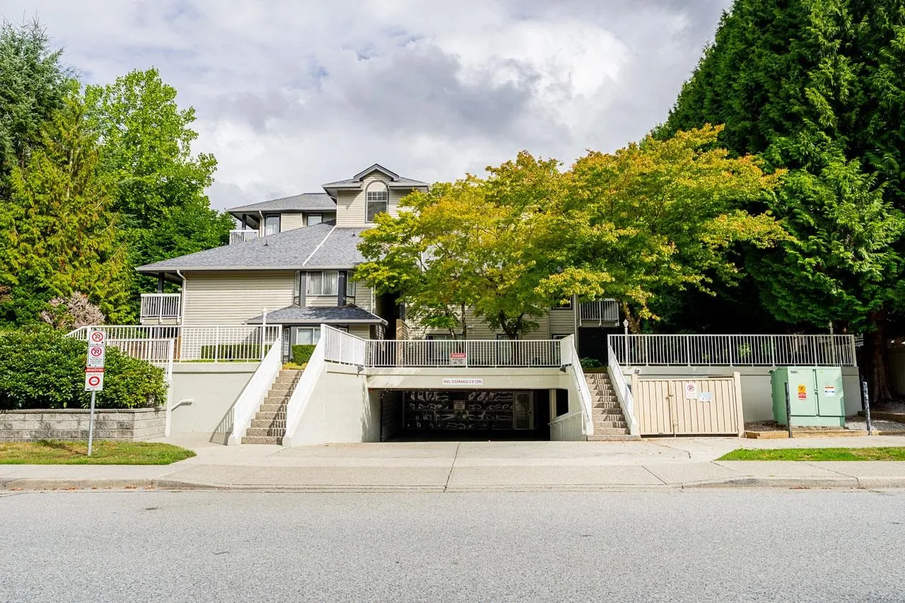 1215 Pacific Street #207