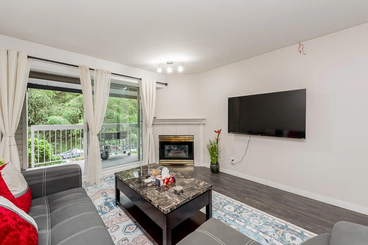1215 Pacific Street #207