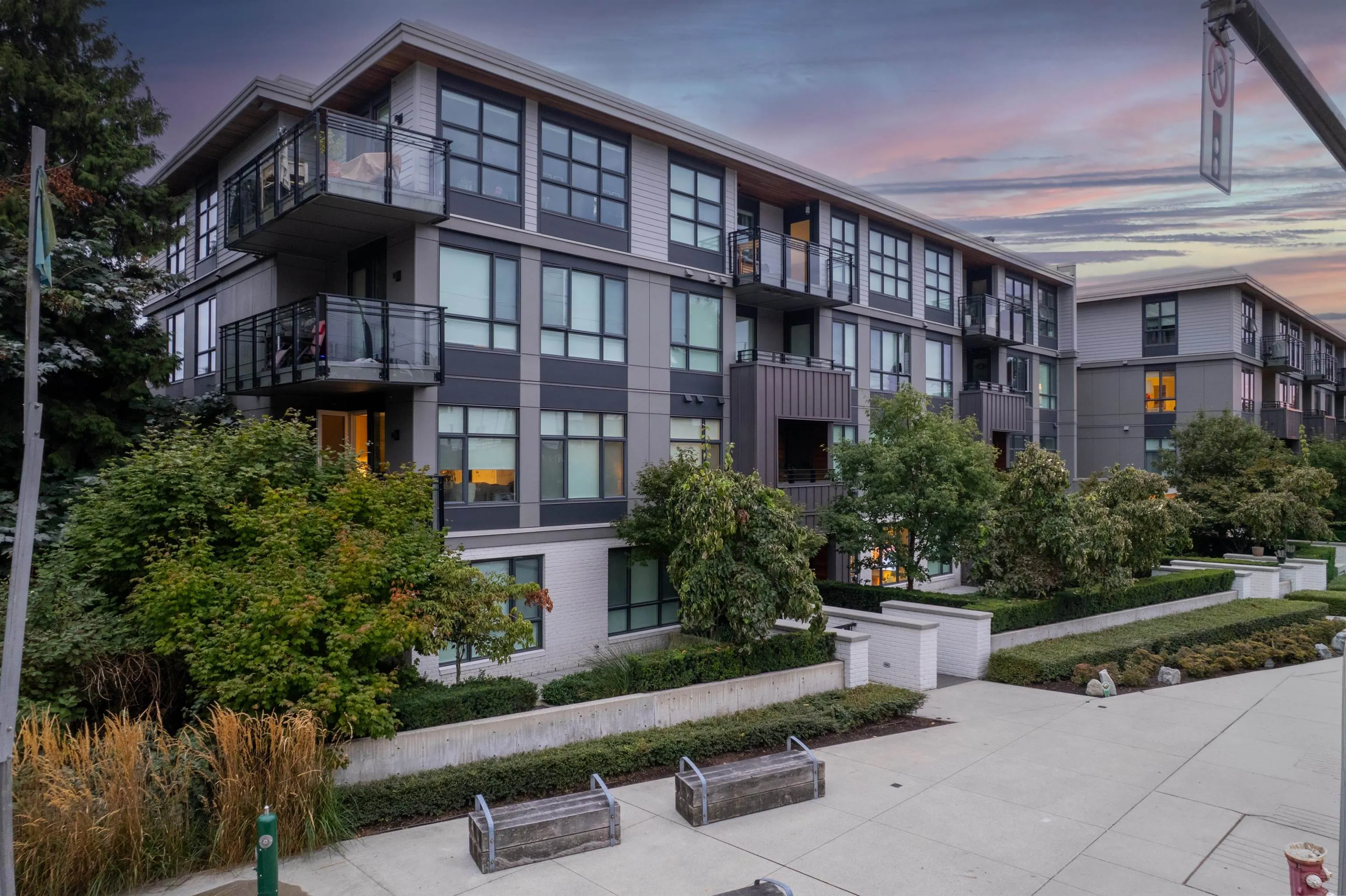 747 E 3rd Street #308