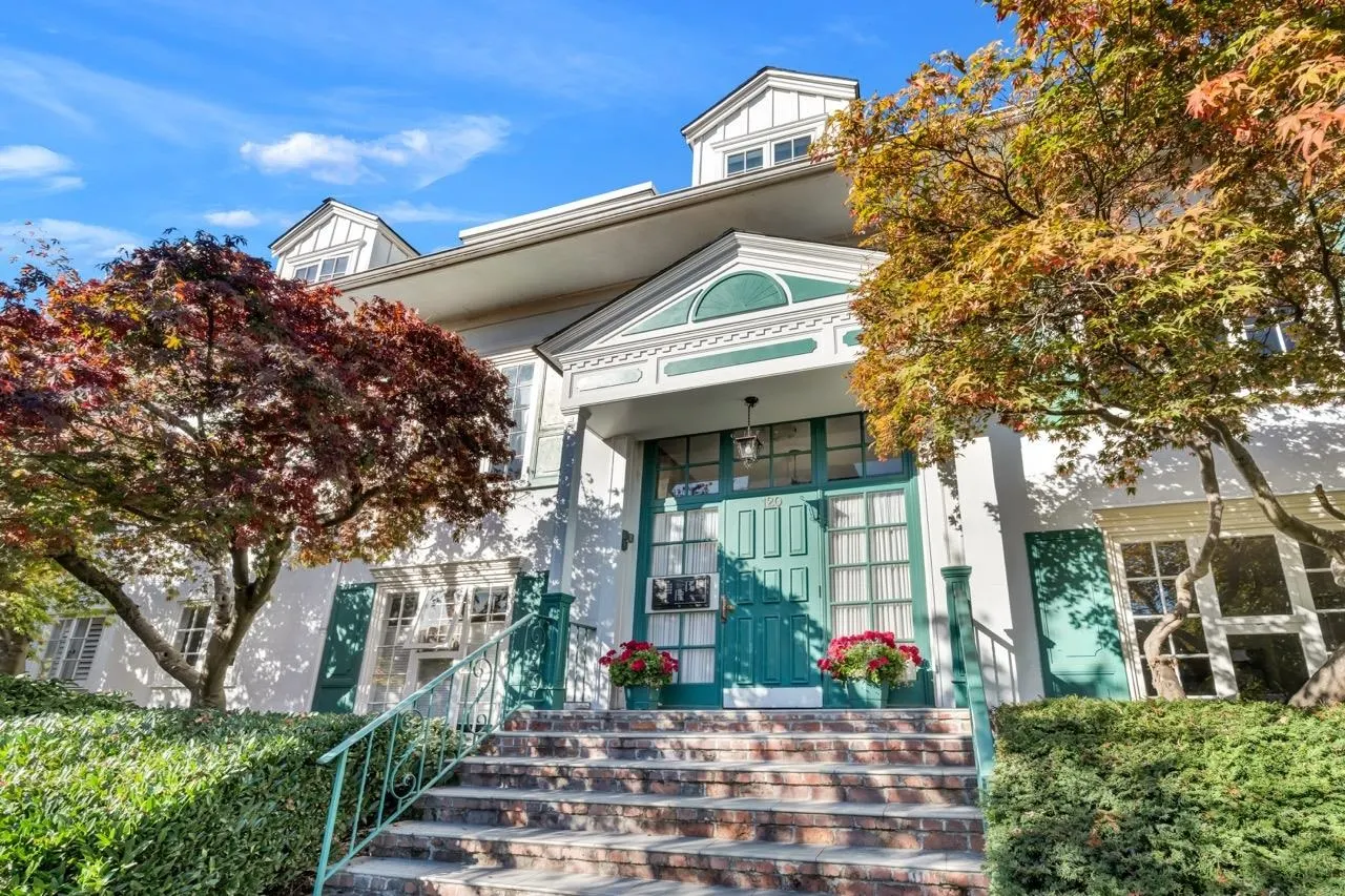 120 W 17th Street #304