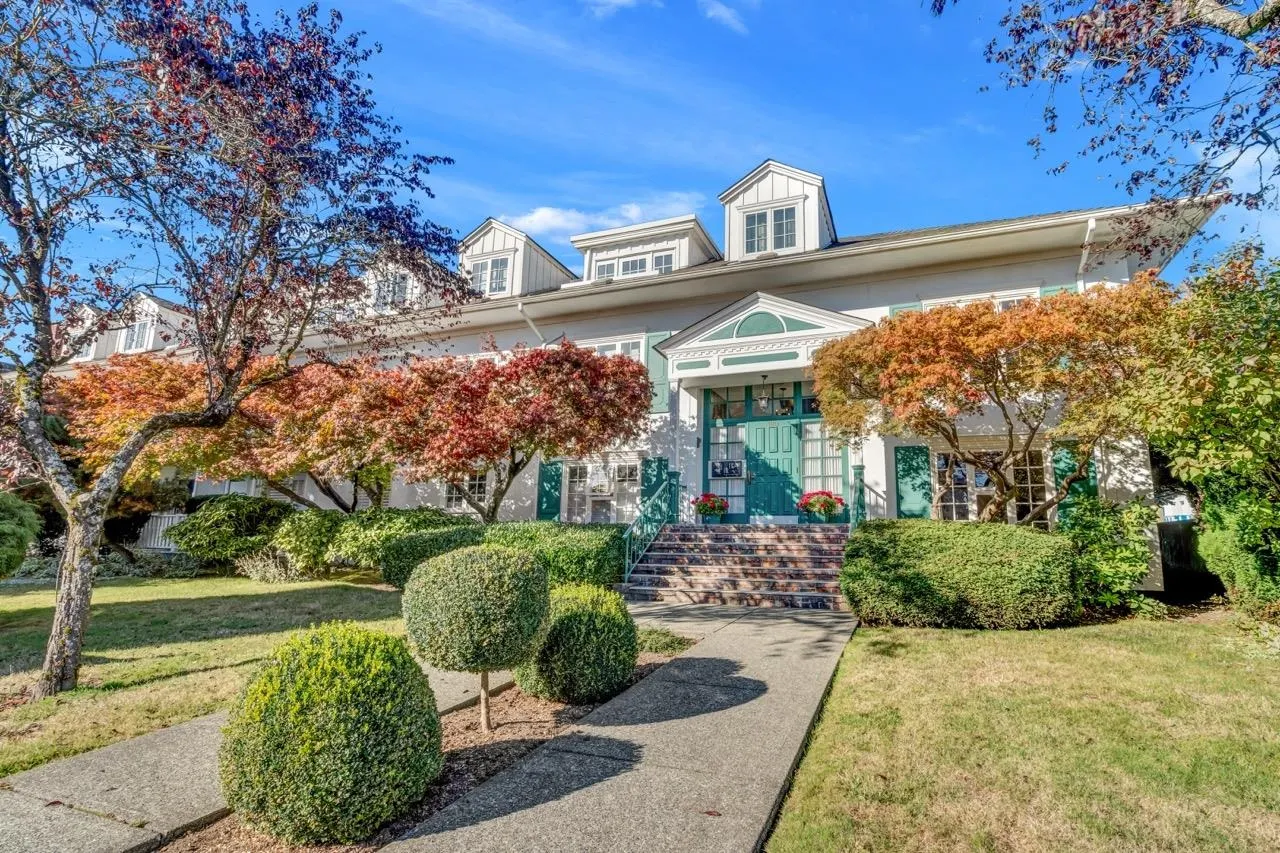 120 W 17th Street #304