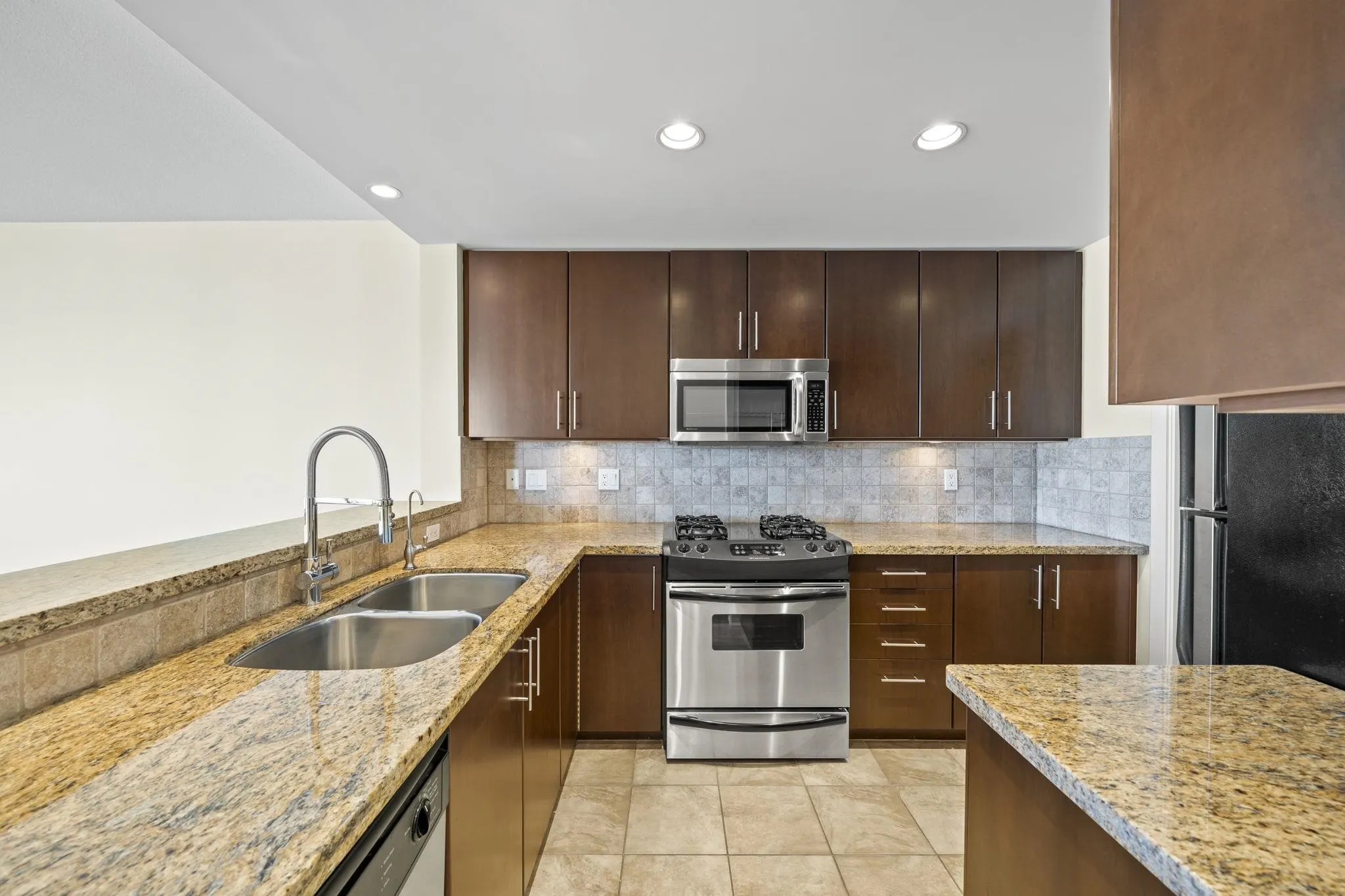 1483 W 7th Avenue #804