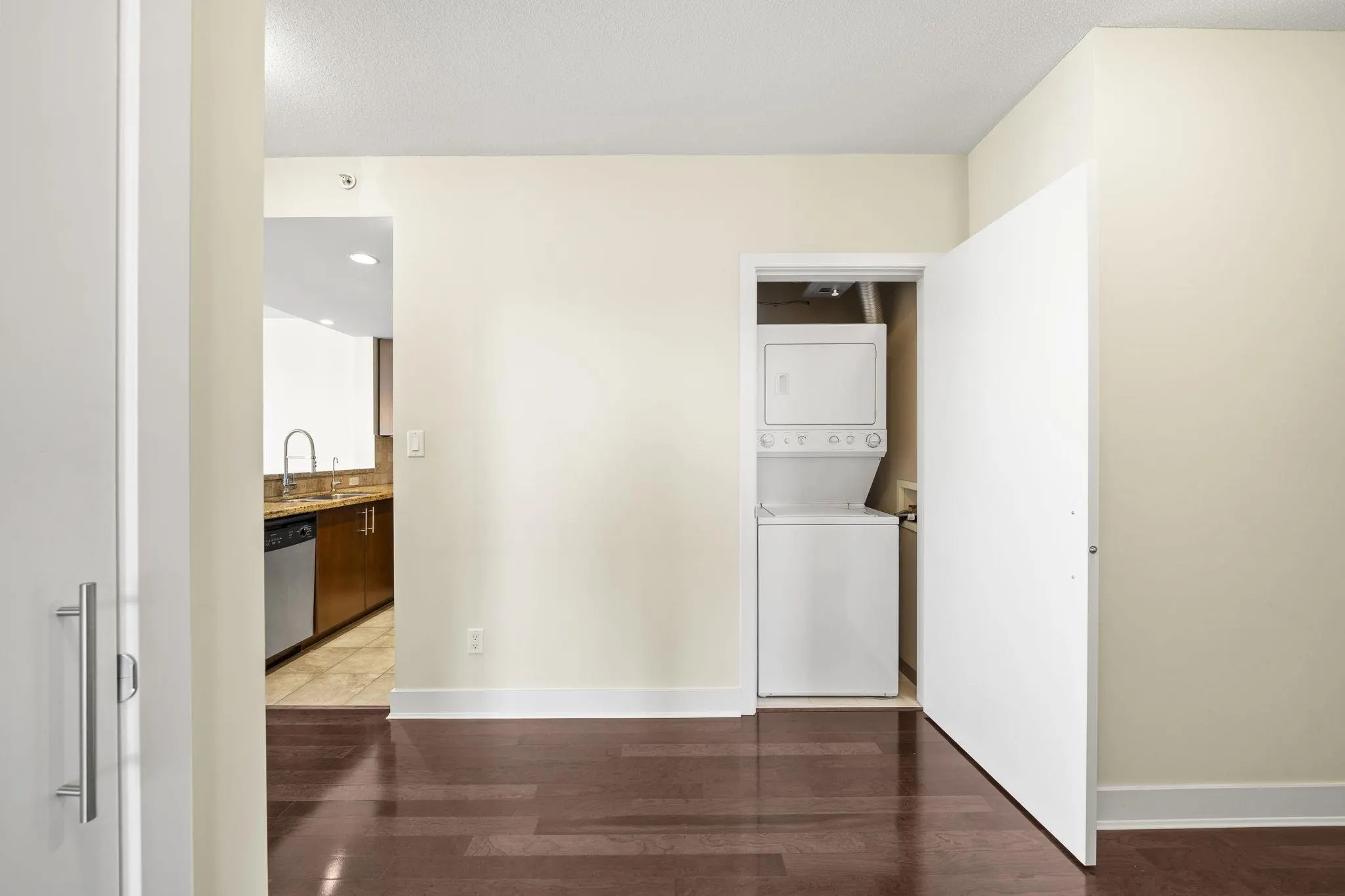 1483 W 7th Avenue #804