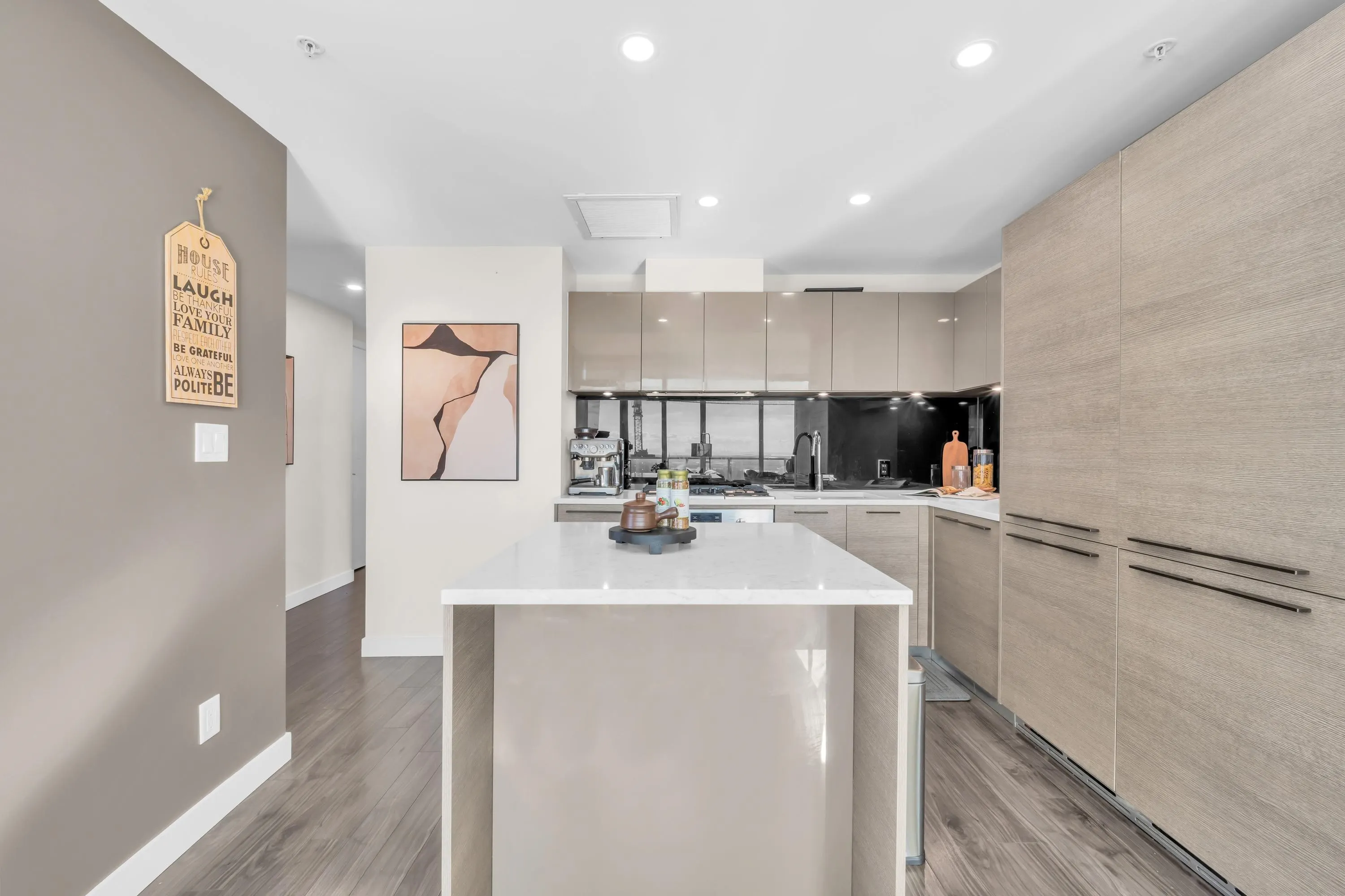 6383 Mckay Avenue #1104