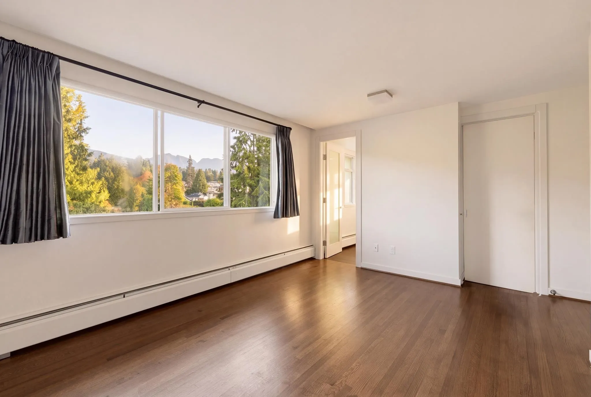 1425 Esquimalt Avenue #701