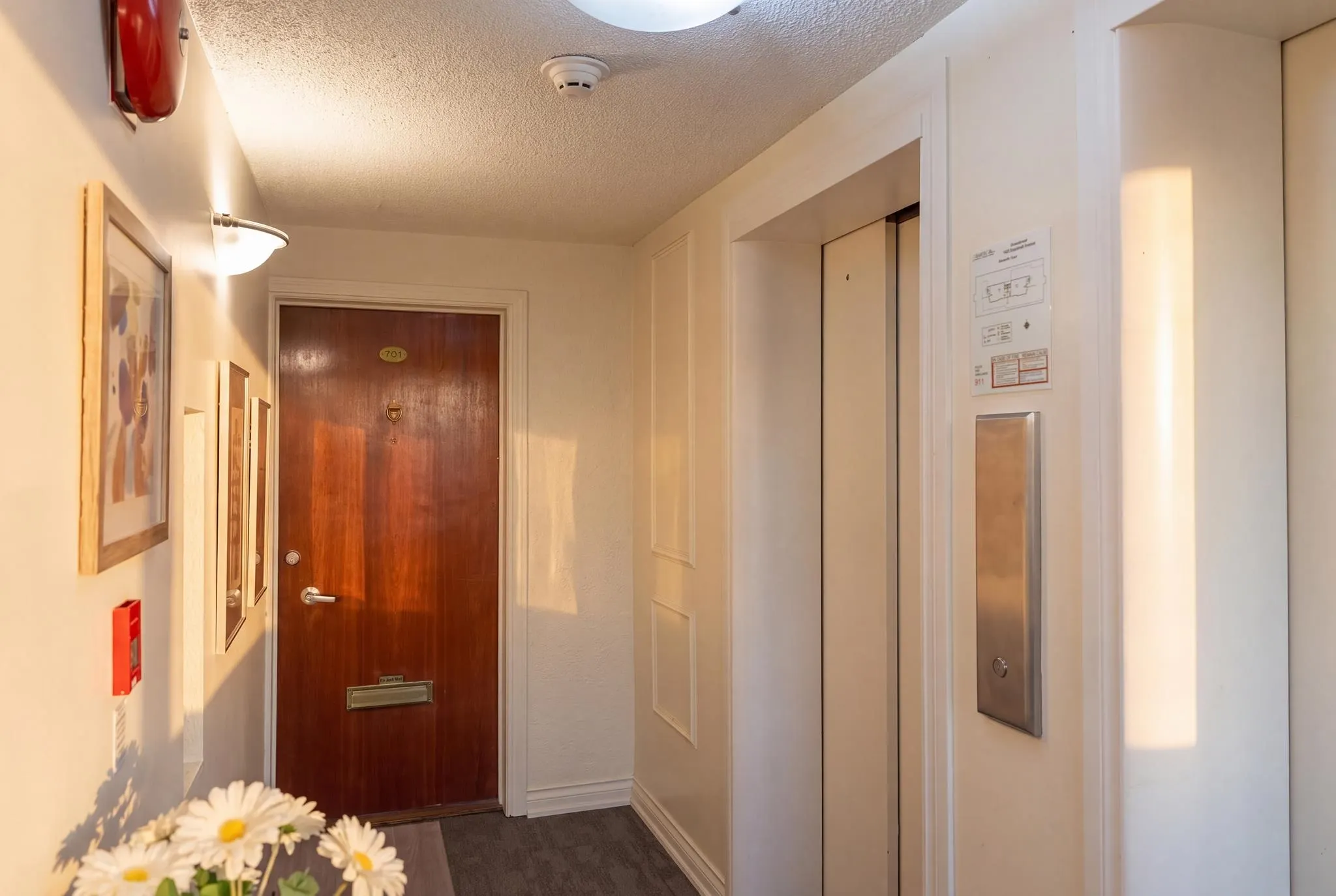 1425 Esquimalt Avenue #701