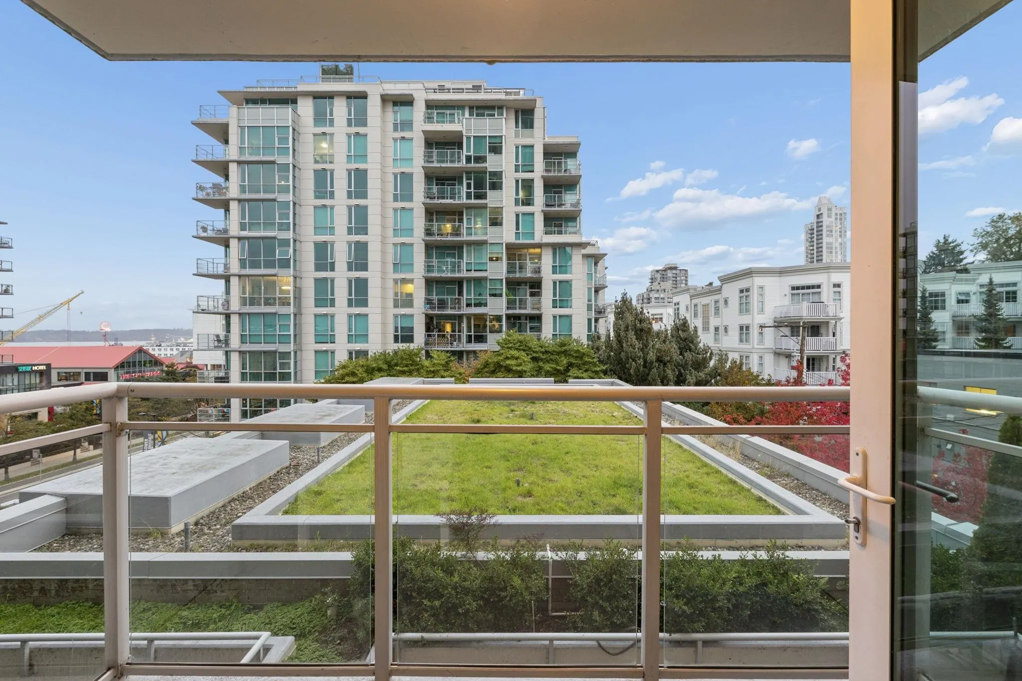 188 E Esplanade #607