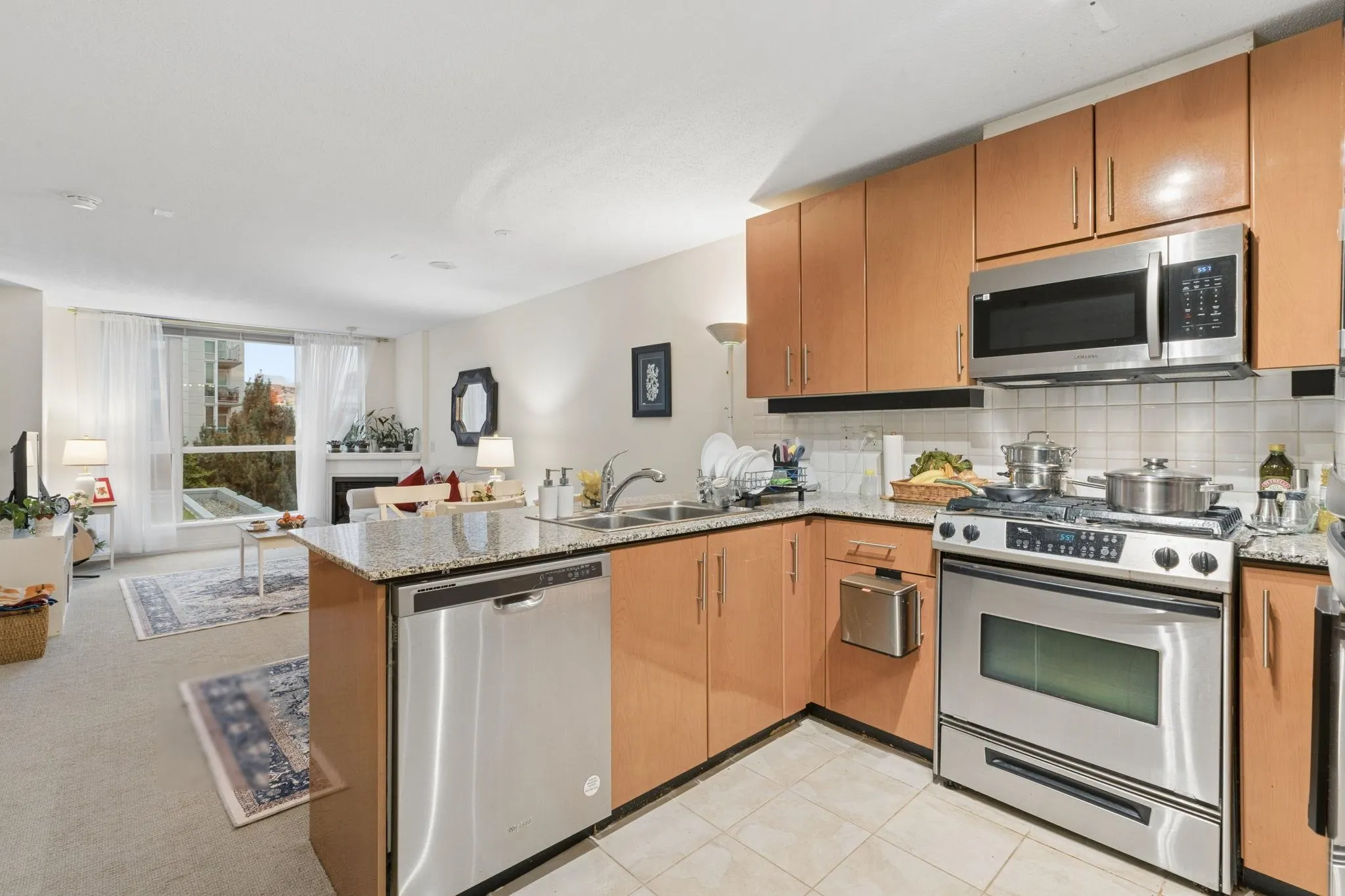 188 E Esplanade #607
