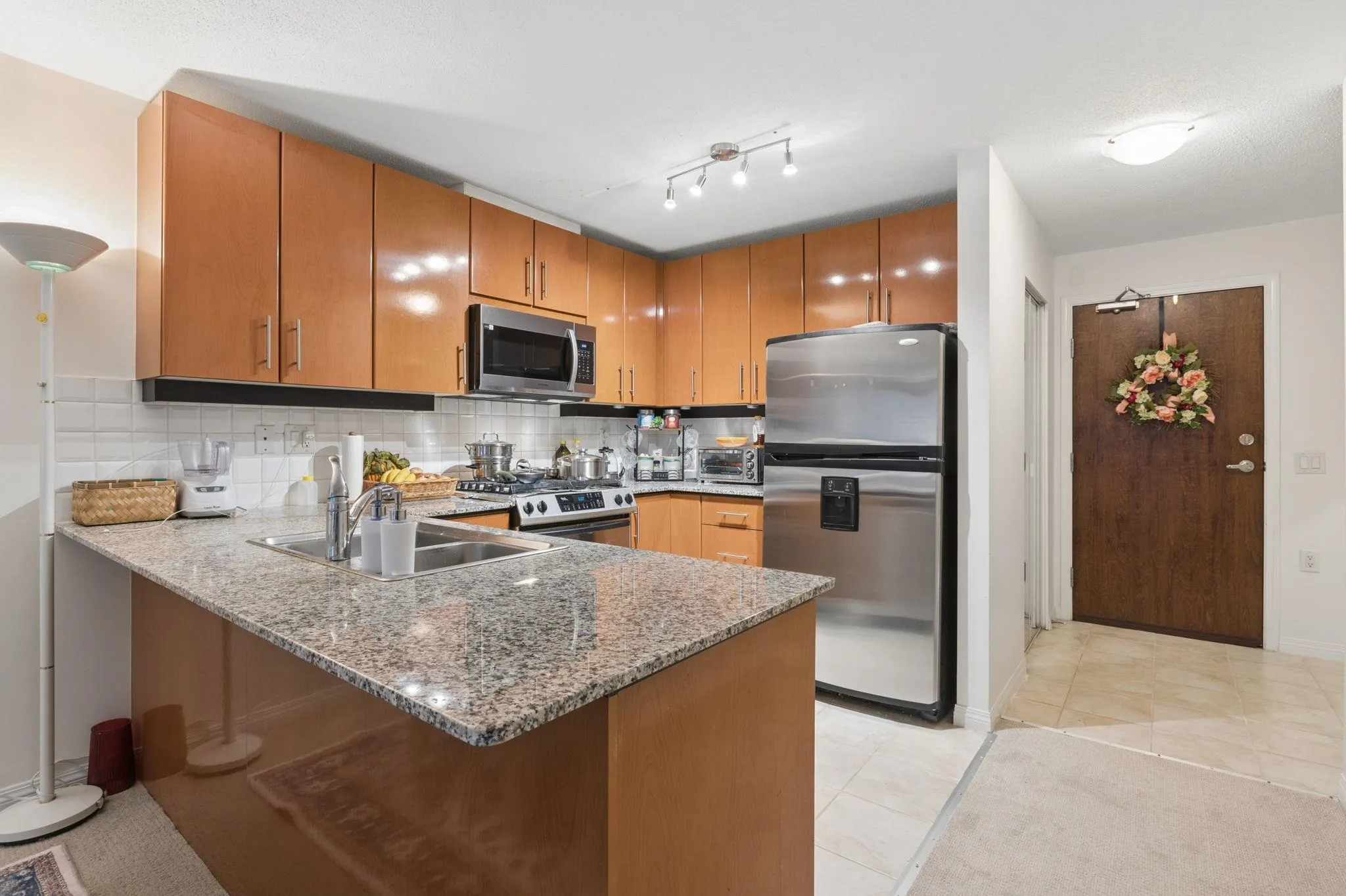 188 E Esplanade #607