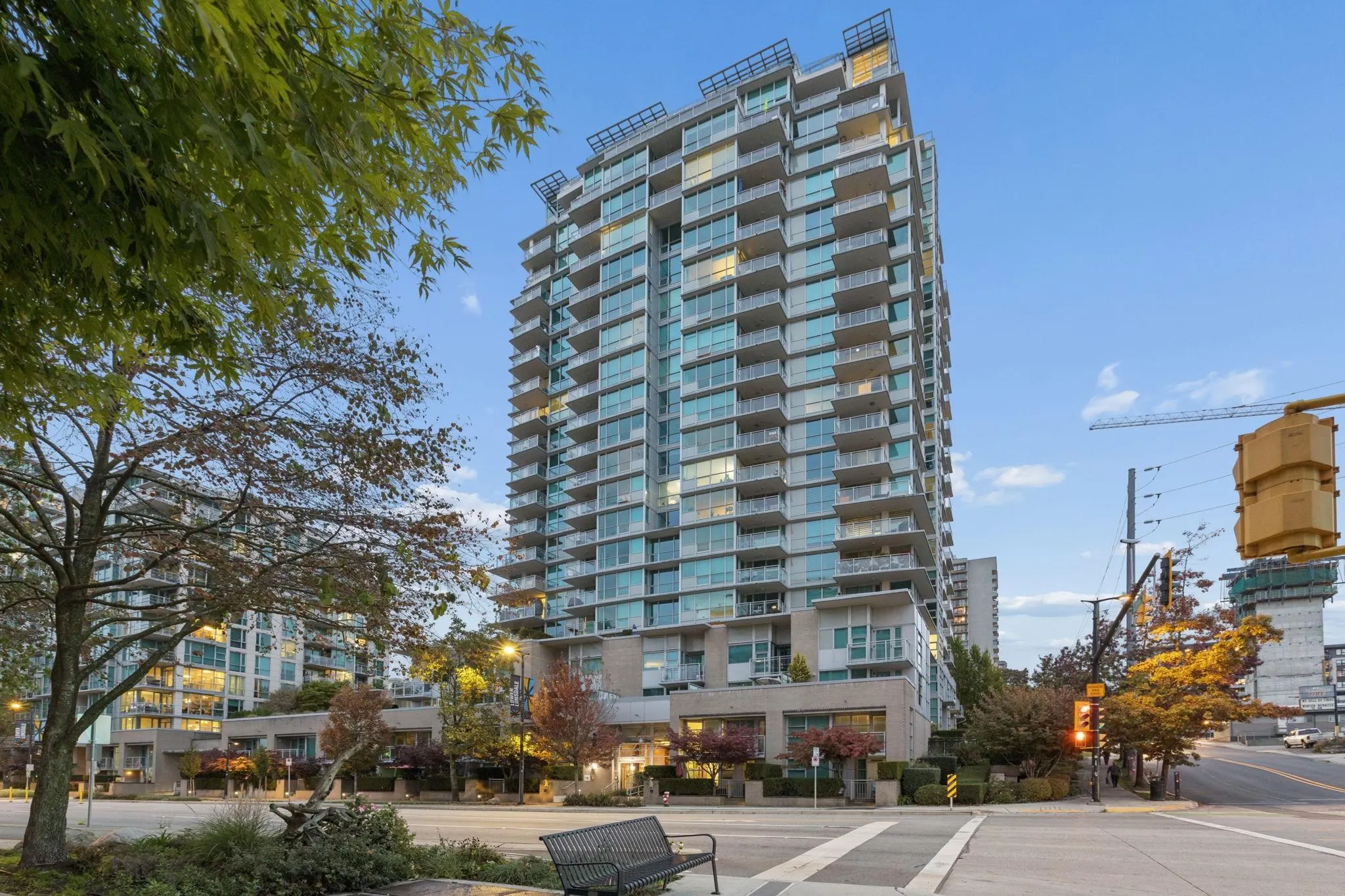 188 E Esplanade #607