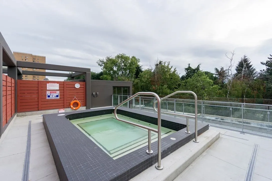 7338 Gollner Avenue #1011