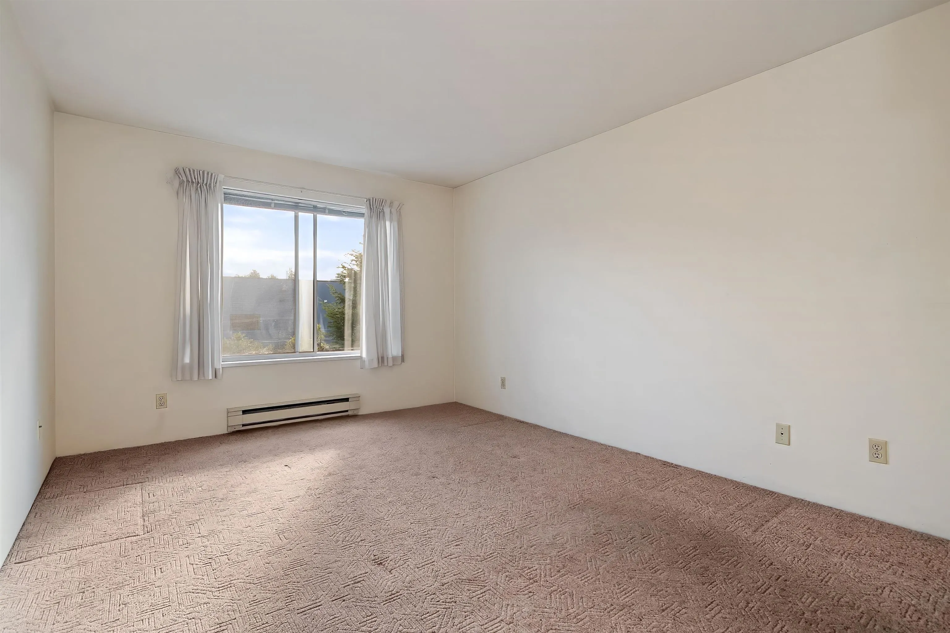 2567 Victoria Street #209
