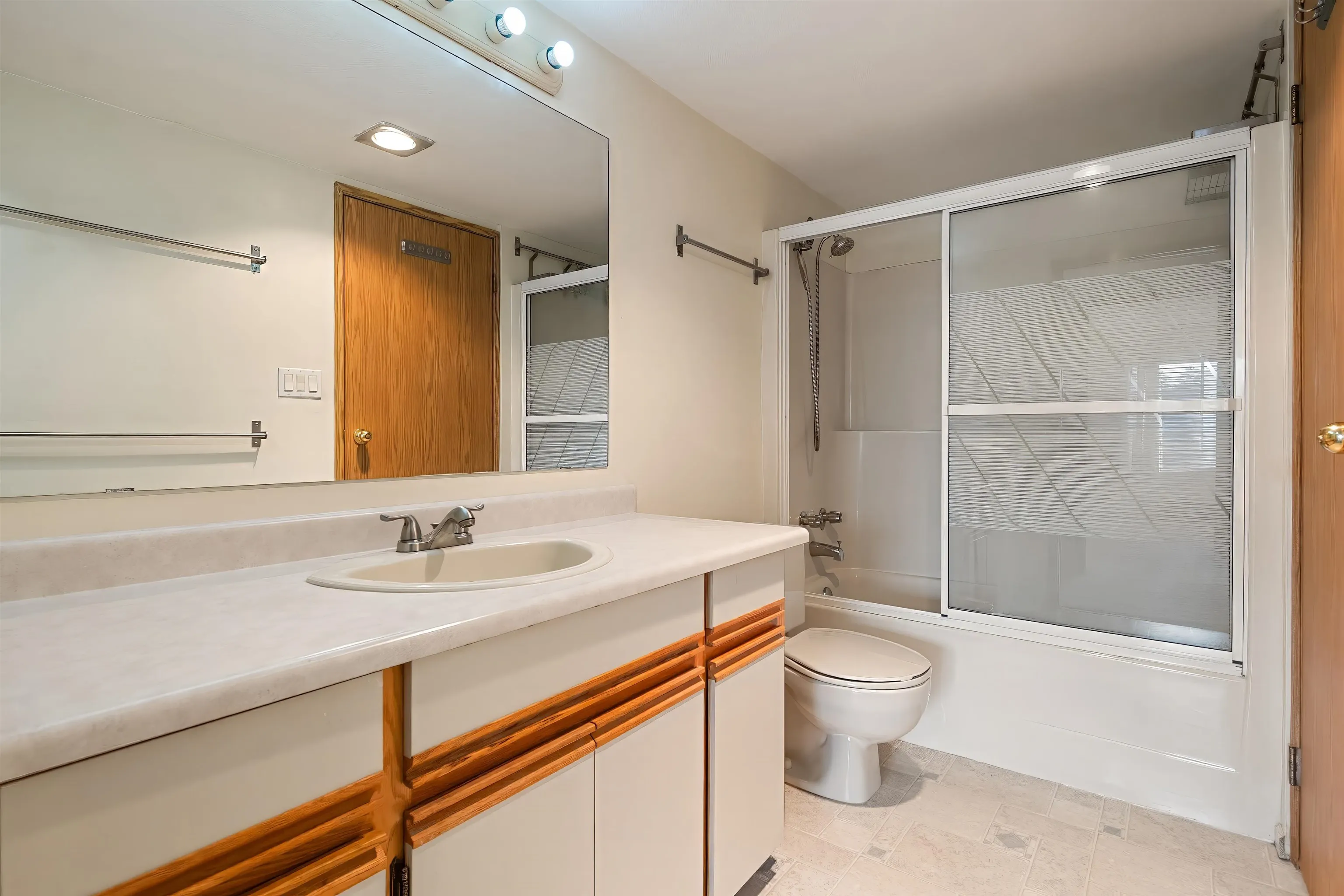 2567 Victoria Street #209