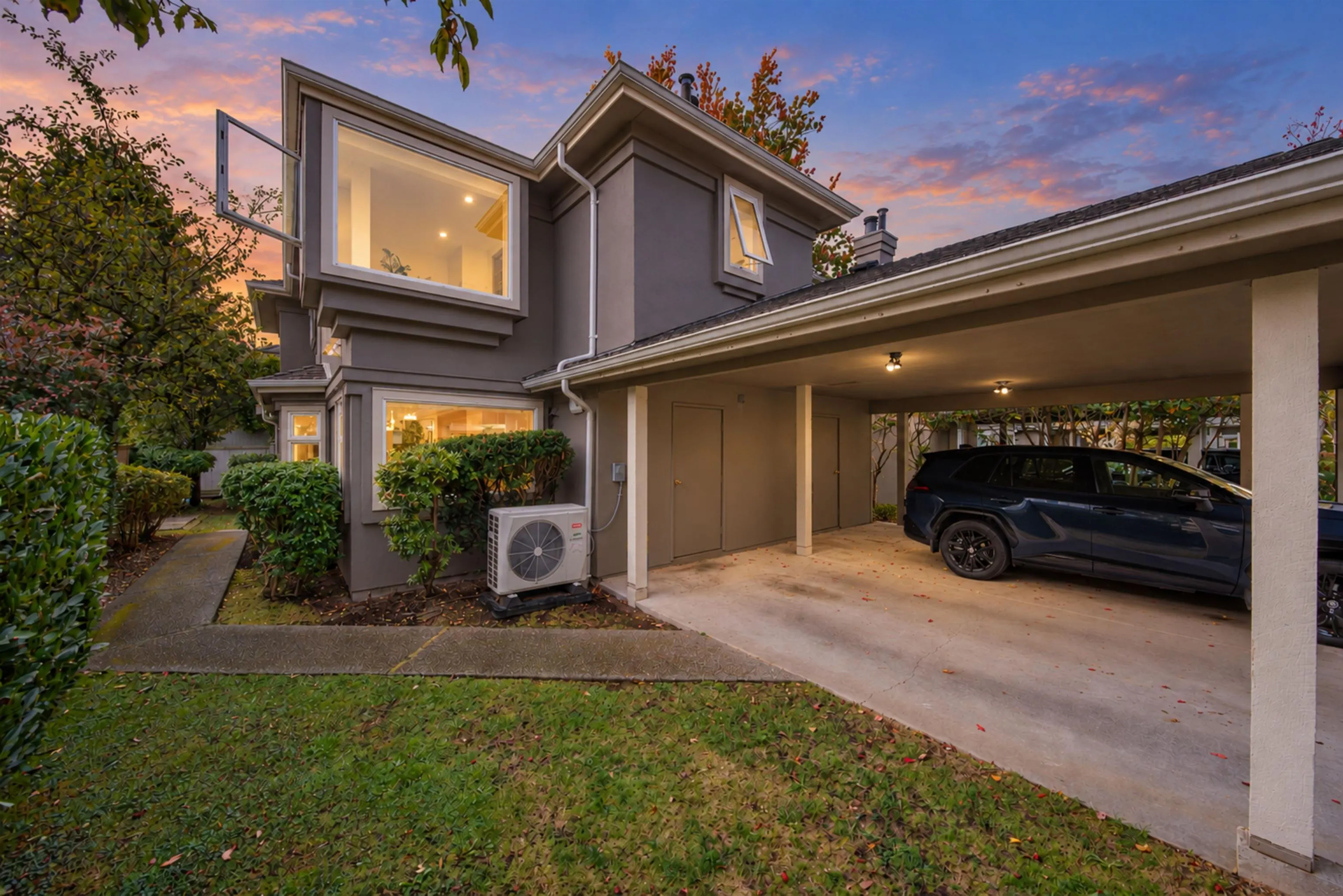 5111 Maple Road #6