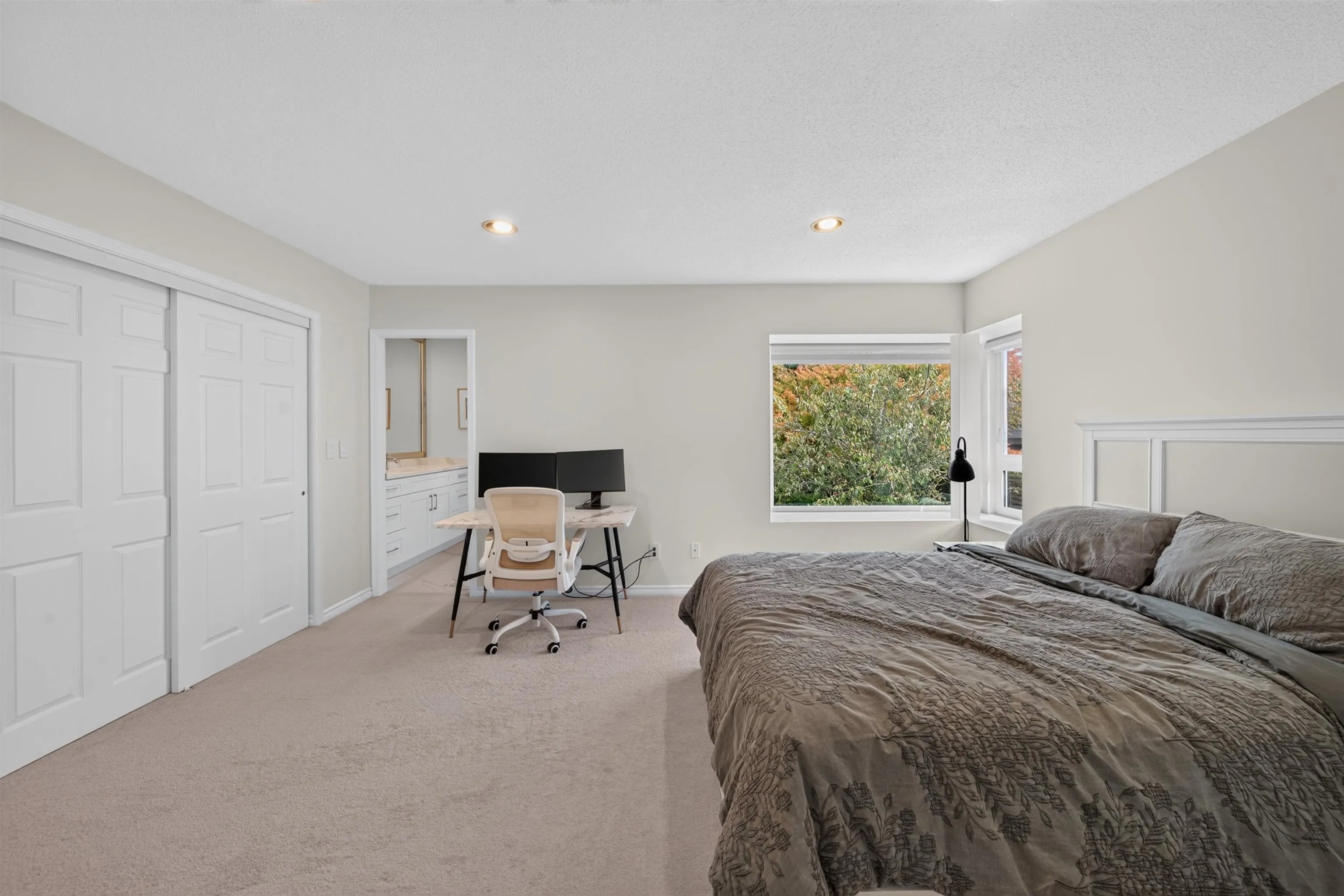 5111 Maple Road #6